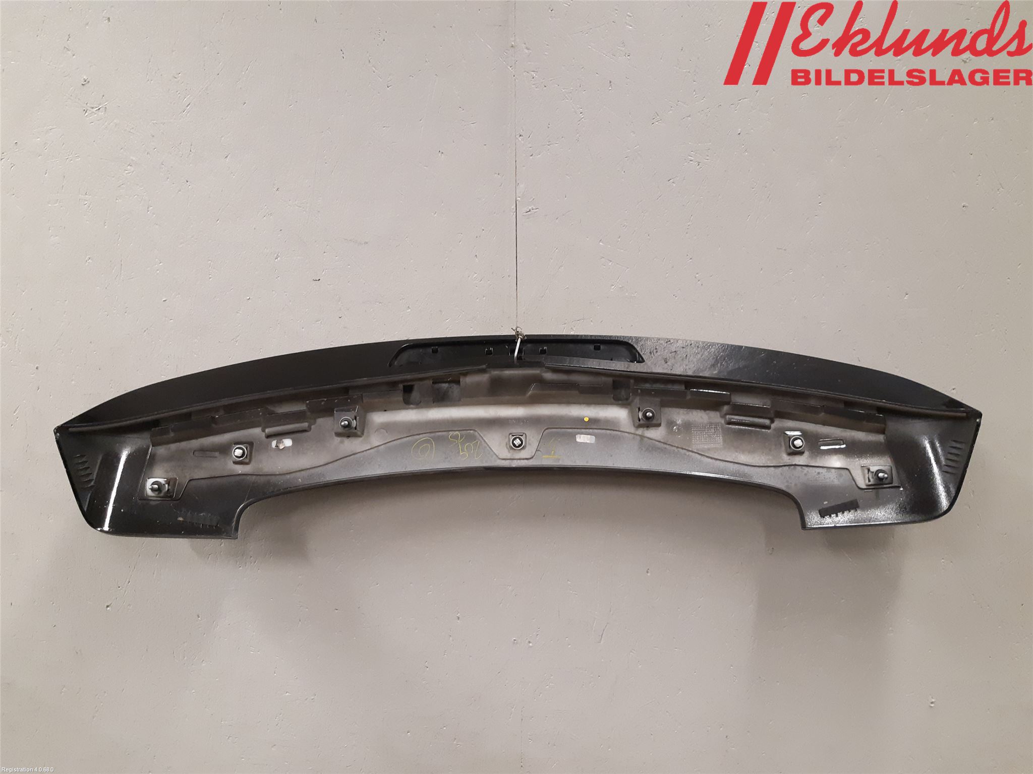 Toyota AVENSIS 16-18 Spoiler Baklucka