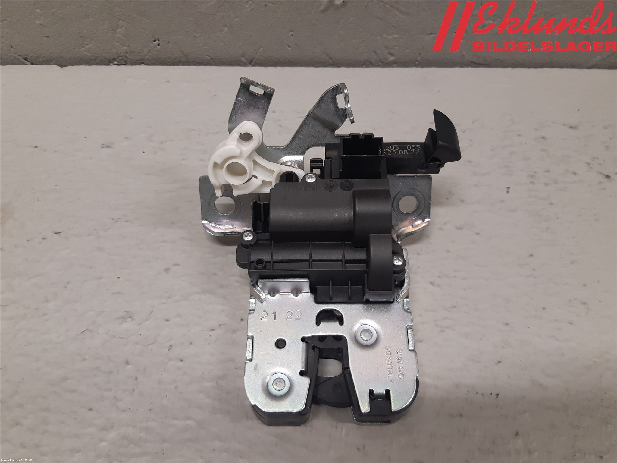 Audi A3/S3 8Y 21- Låskista Baklucka