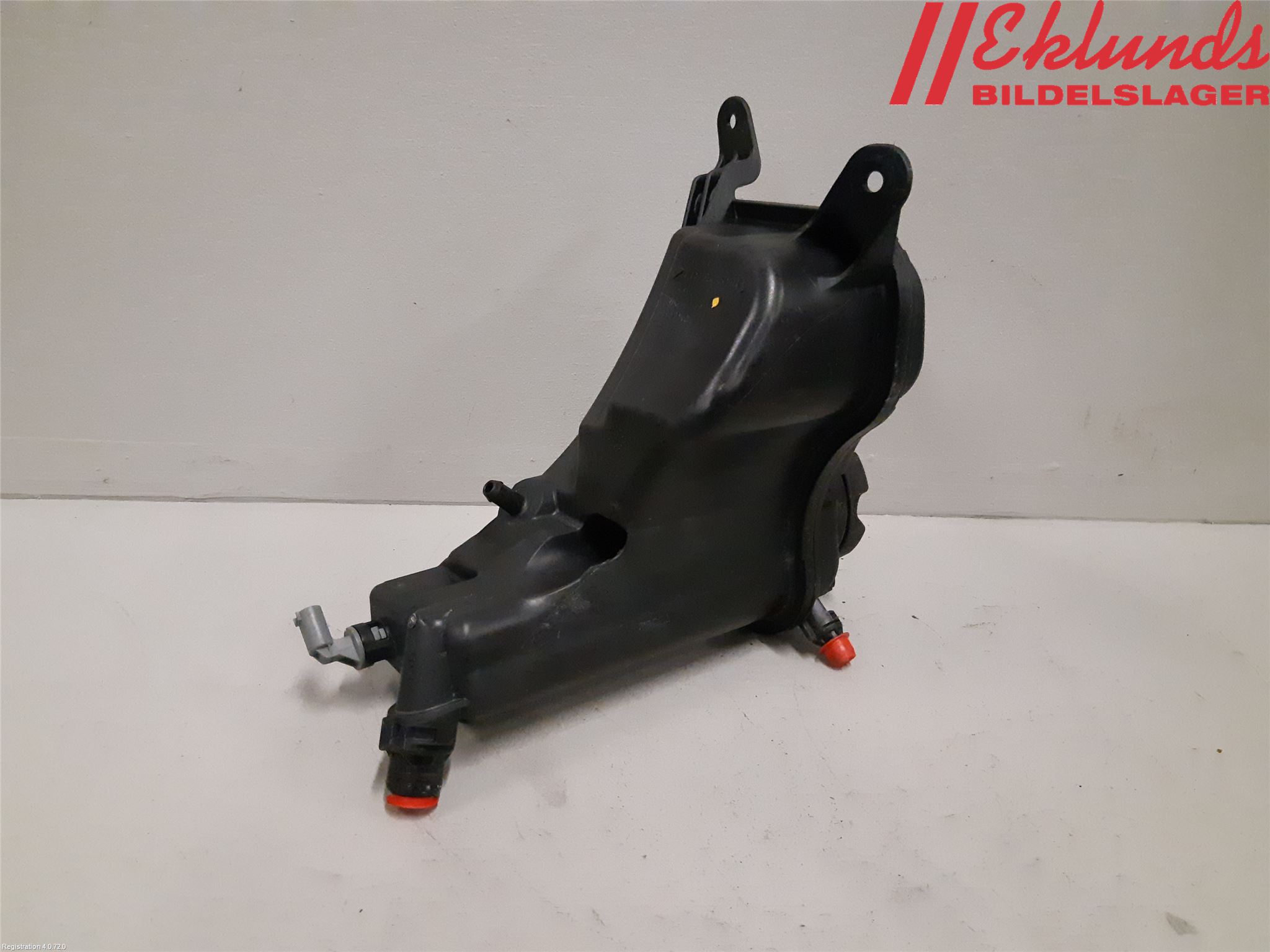 BMW 1 E87/81 5D/3D 03-11 Expansionstank