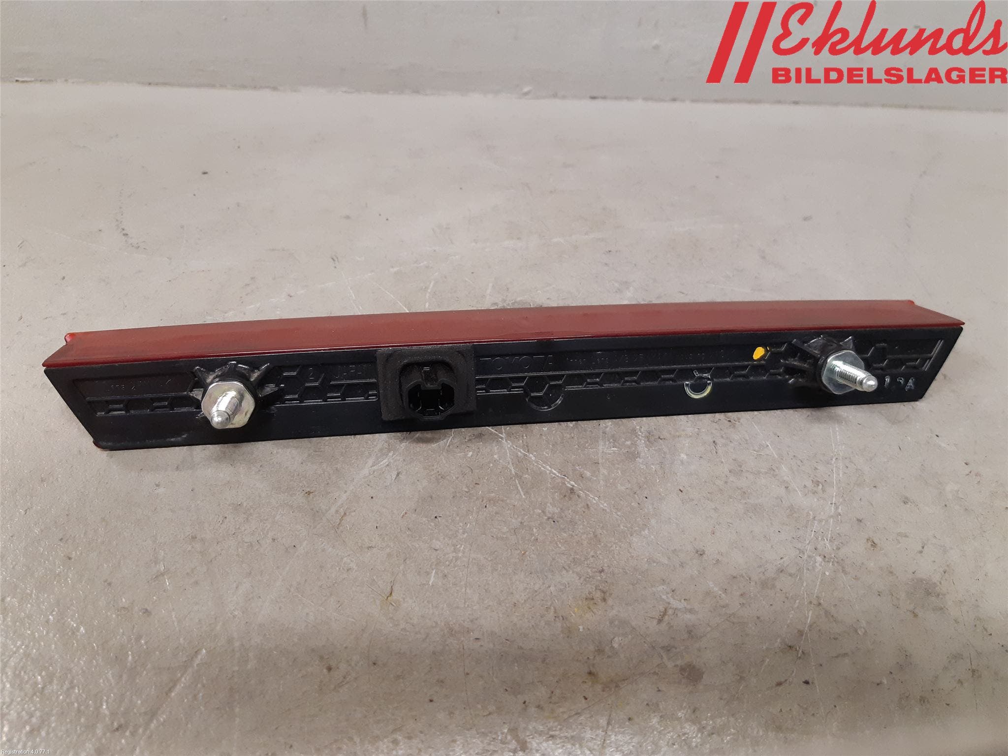 Toyota COROLLA 19- Bromsljus Bakruta