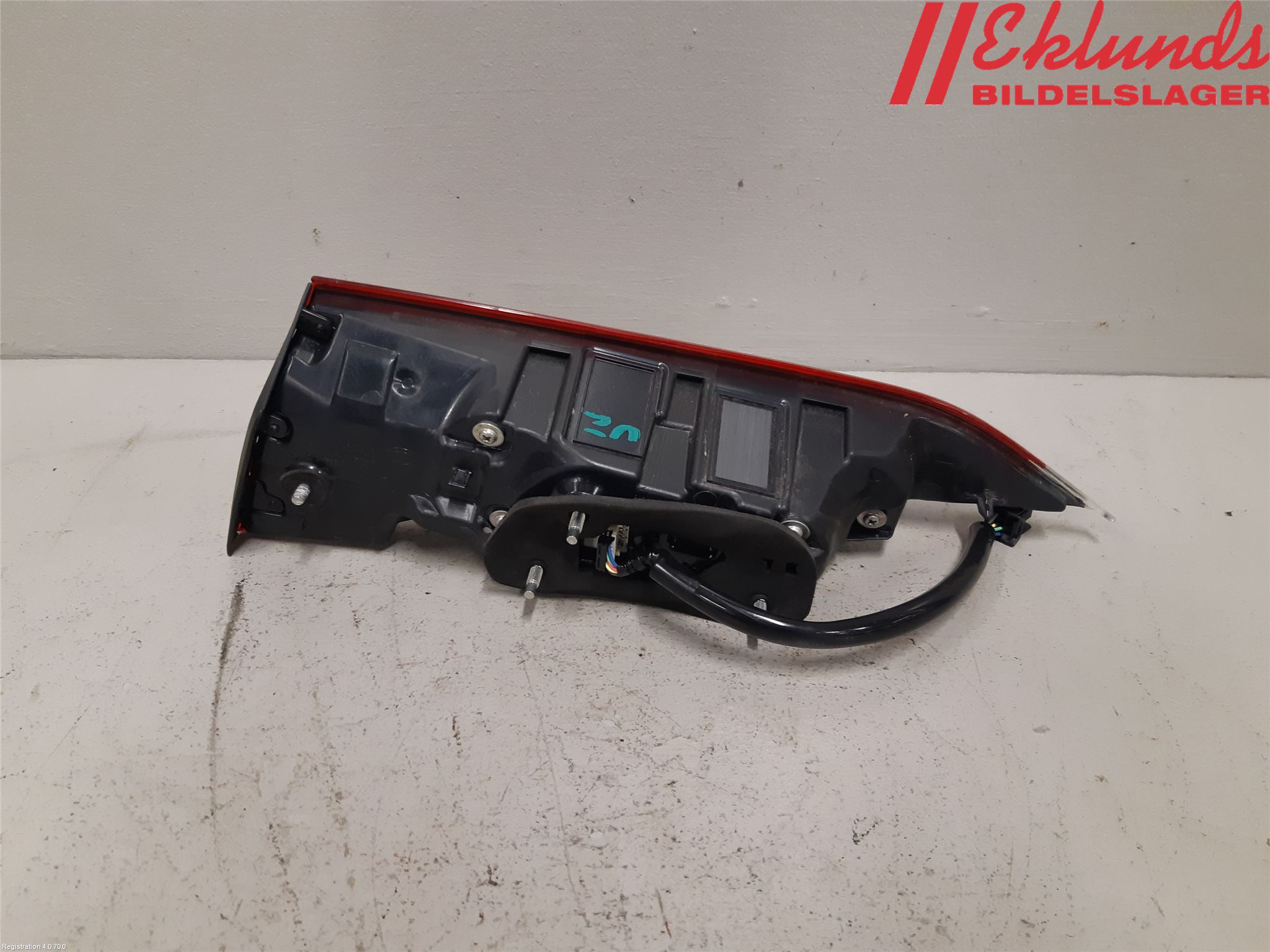 Lexus ES 250/300/330 Bakljus Lucka Vä