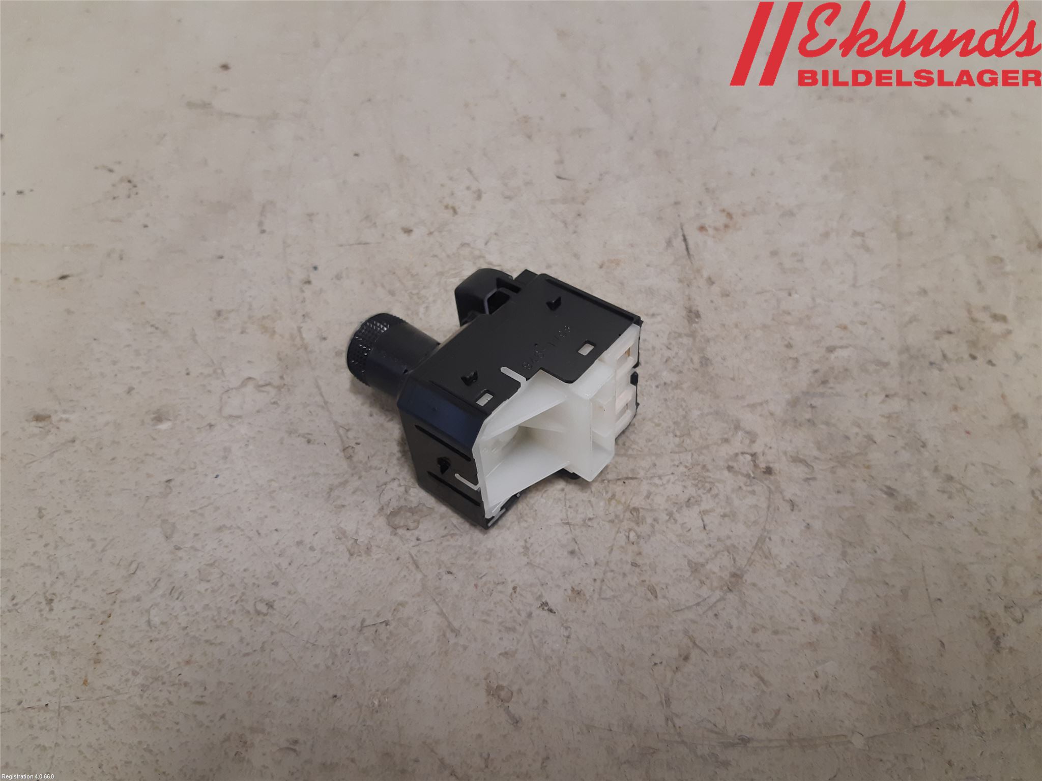 Toyota CAMRY 19-24 Strömställare Spegel