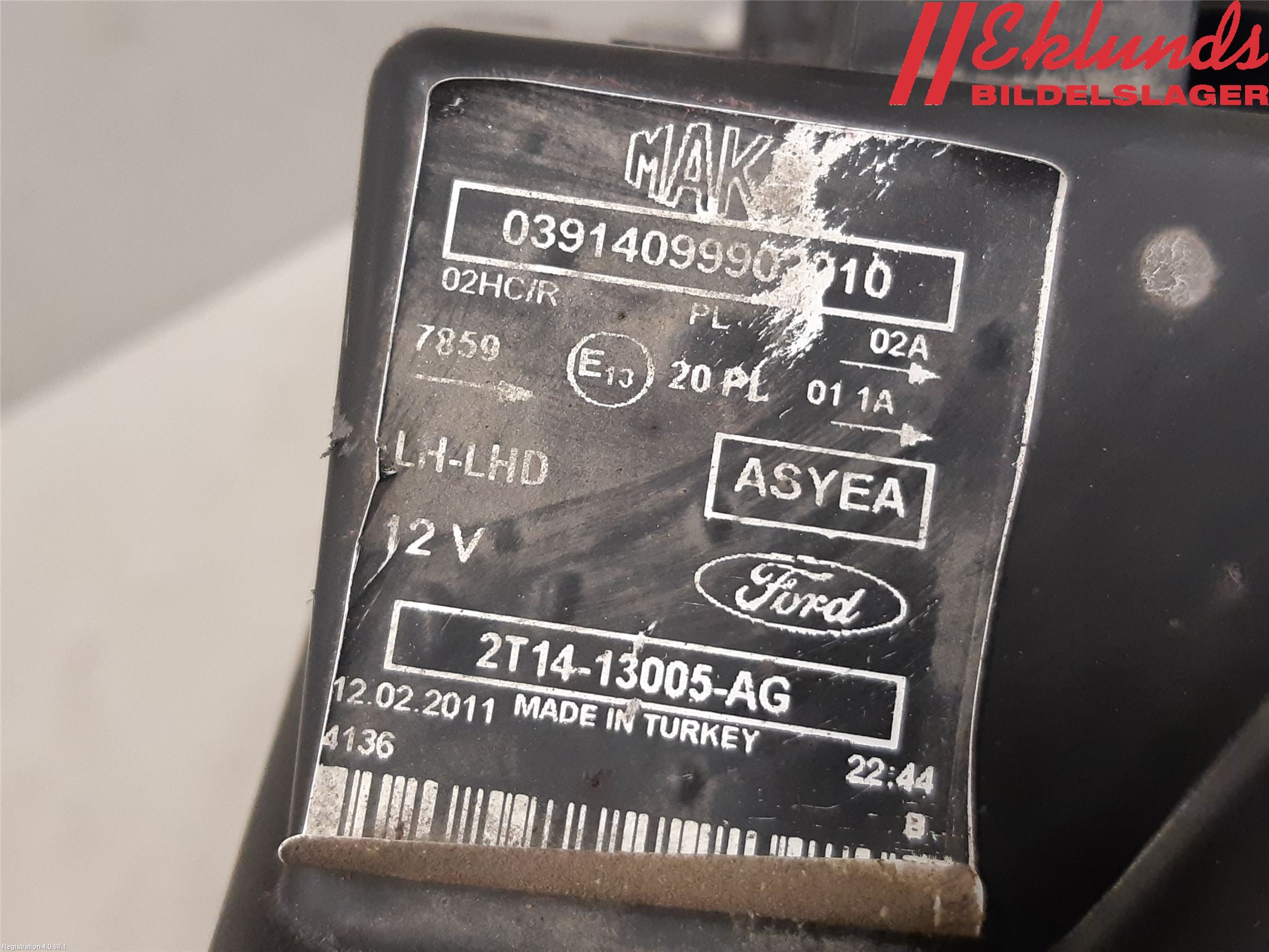 Ford TRANSIT CONNECT 09-13 Strålkastare Vänster