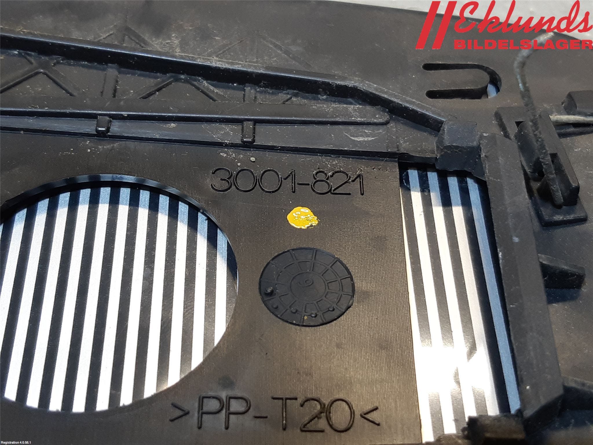 Toyota AVENSIS 03-06 Spegelglas Vä