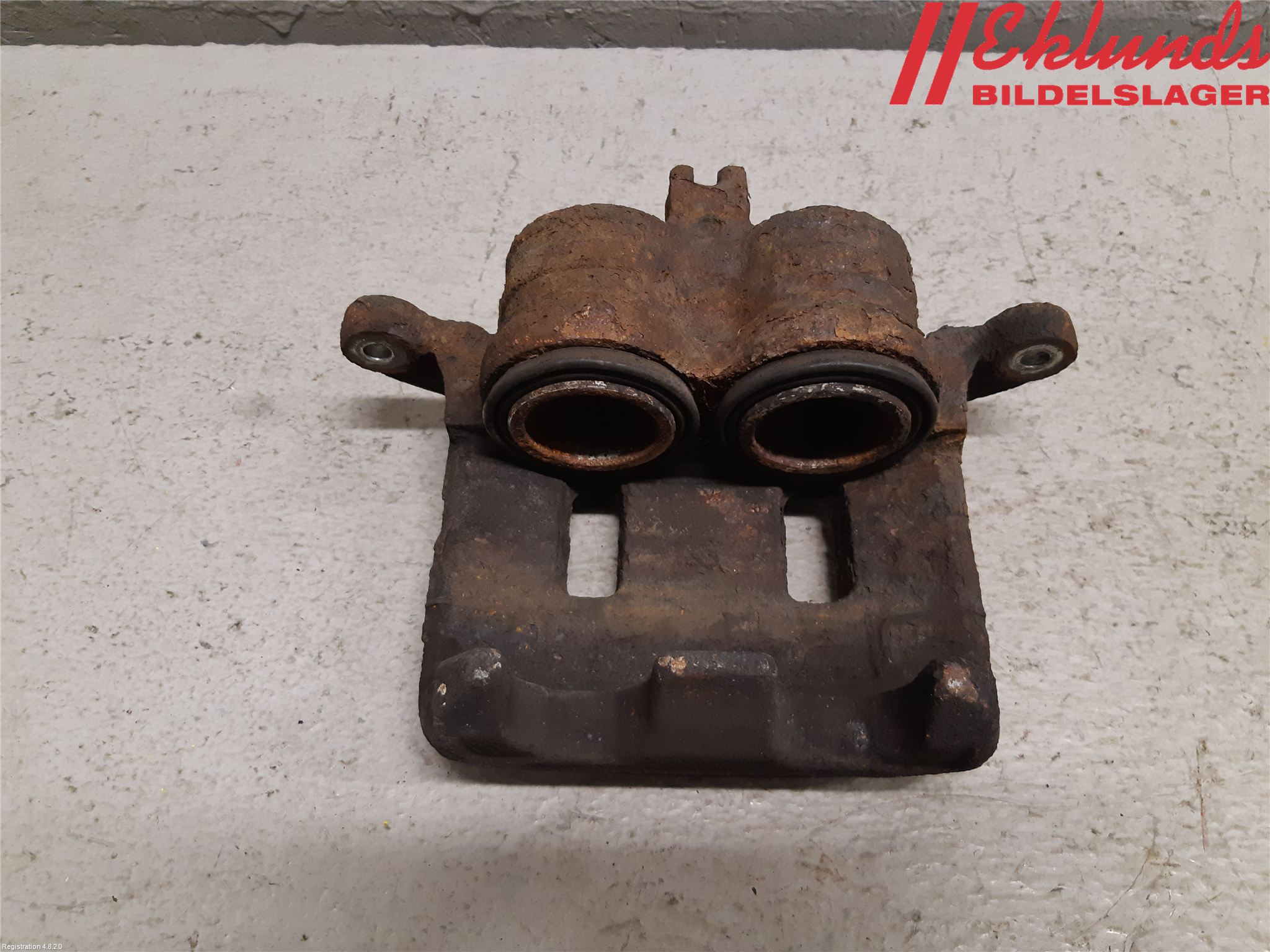 Nissan NAVARA 05-16 Bromsok Fram Höger