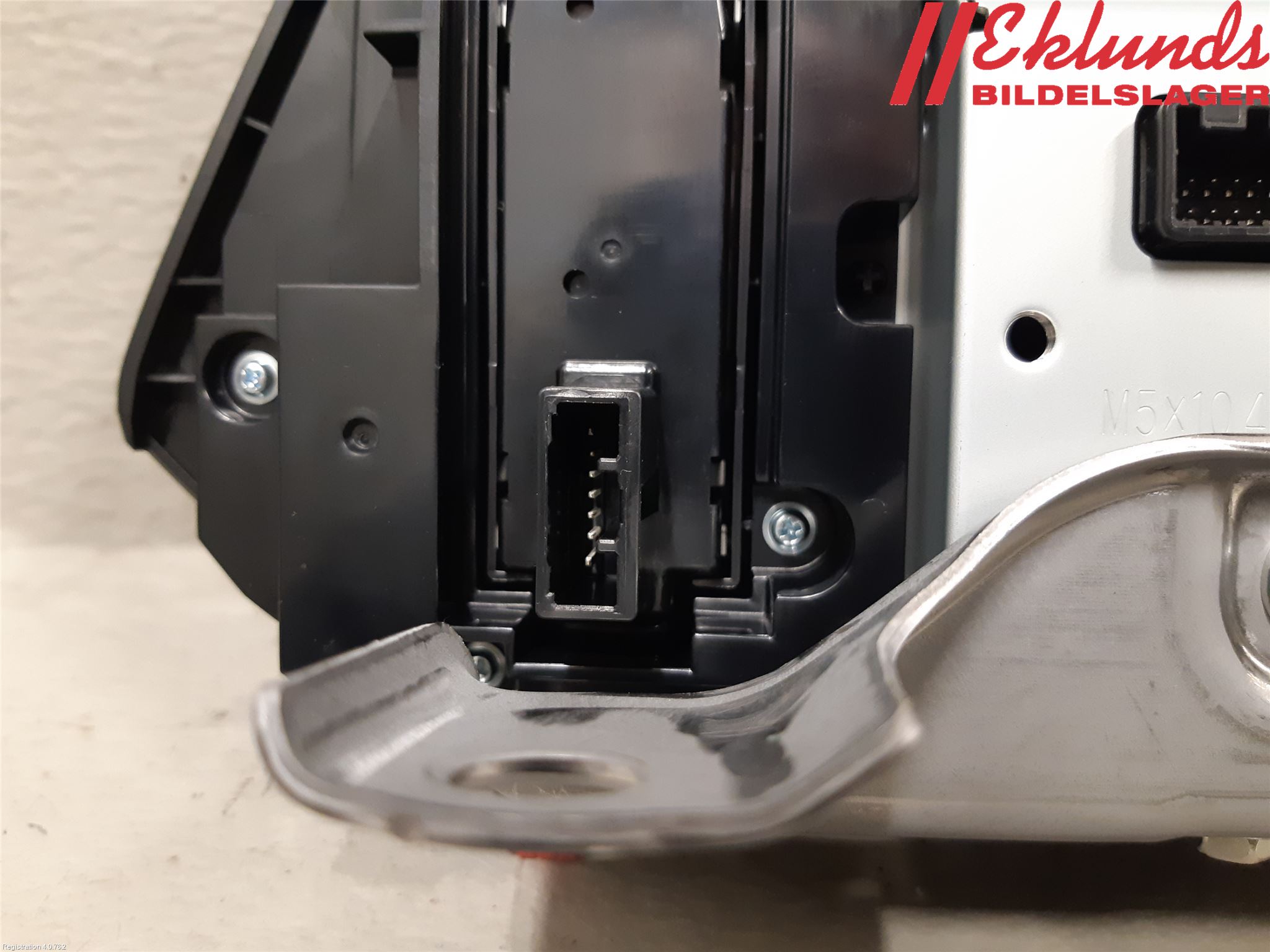 Lexus UX/300e 19- Multifunktionsdisplay