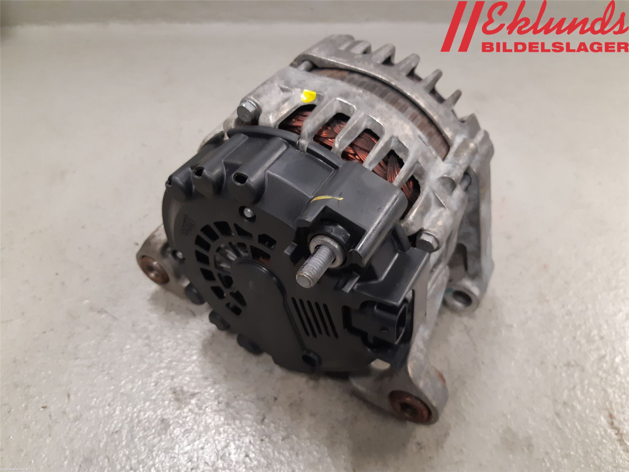 Opel ASTRA J 10-15 Generator