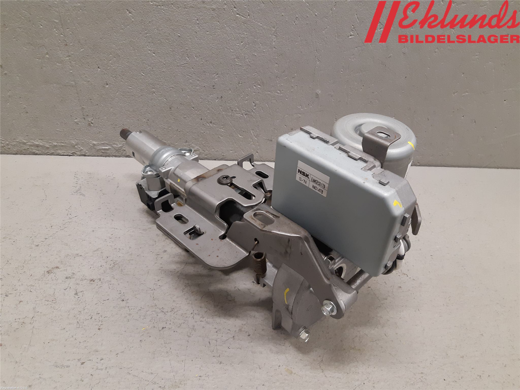 Nissan X-TRAIL 14-21 Rattaxelagg Med Inb Servo