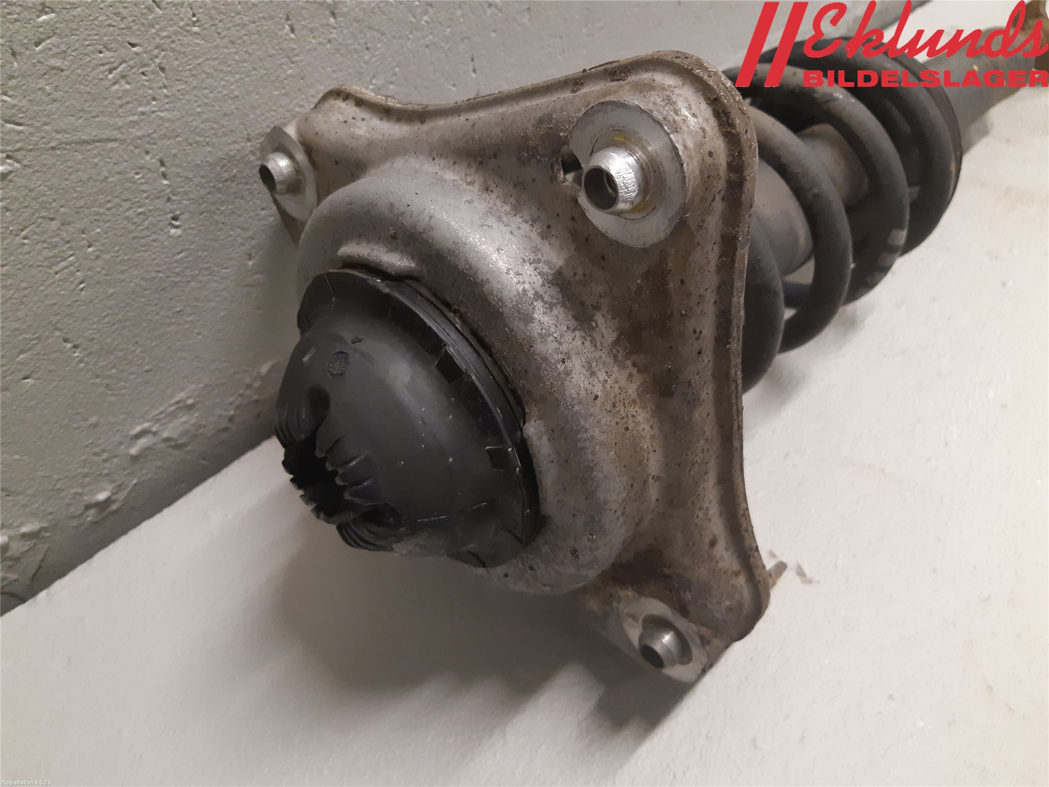 Audi A6/S6     05-11 Fjäderben Fram Höger