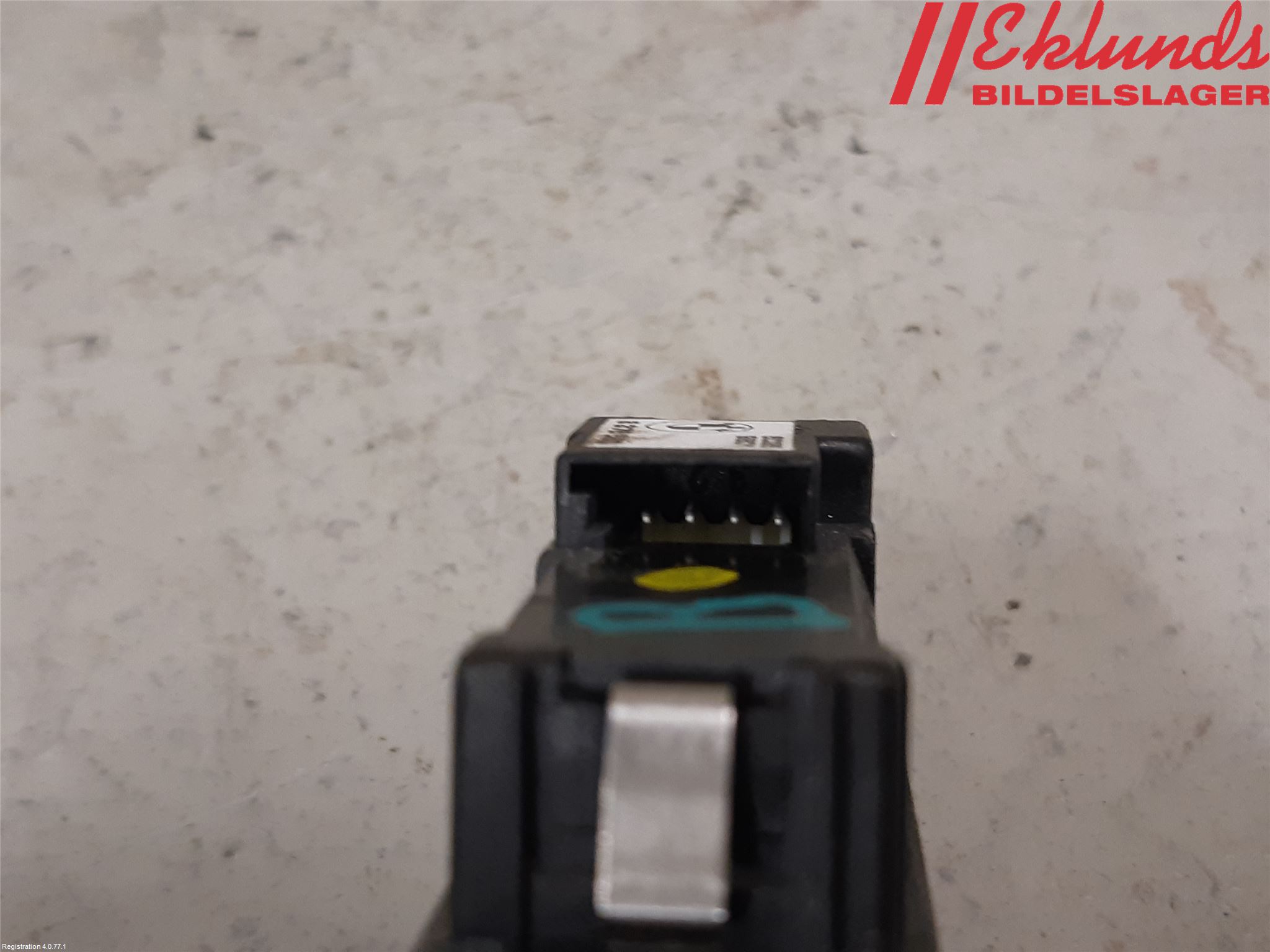 BMW X6 E71/E72   08-14 Strömställare Baklucka