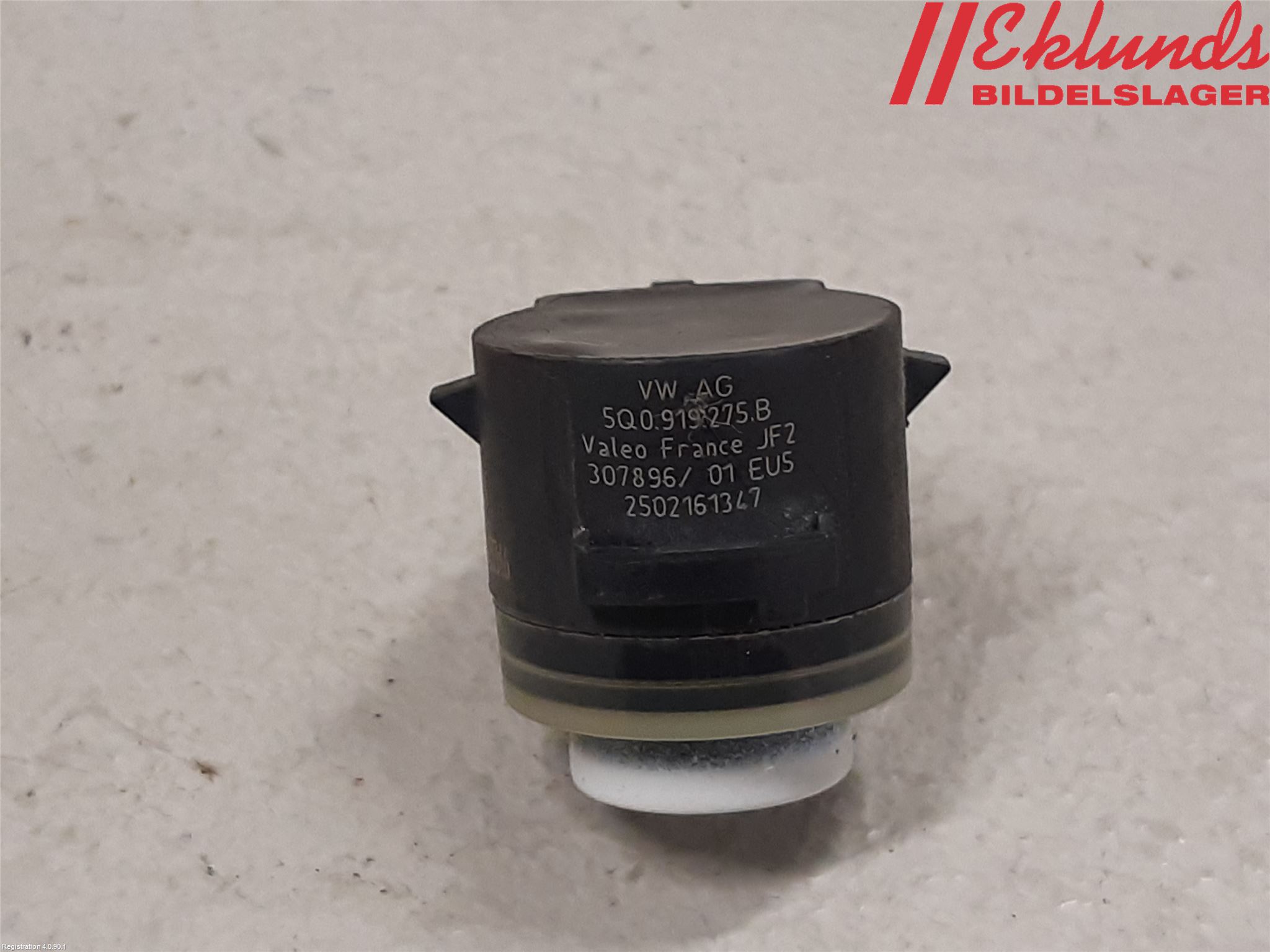 Volkswagen VW PASSAT 15-19 Parkeringshjälp Frontsensor