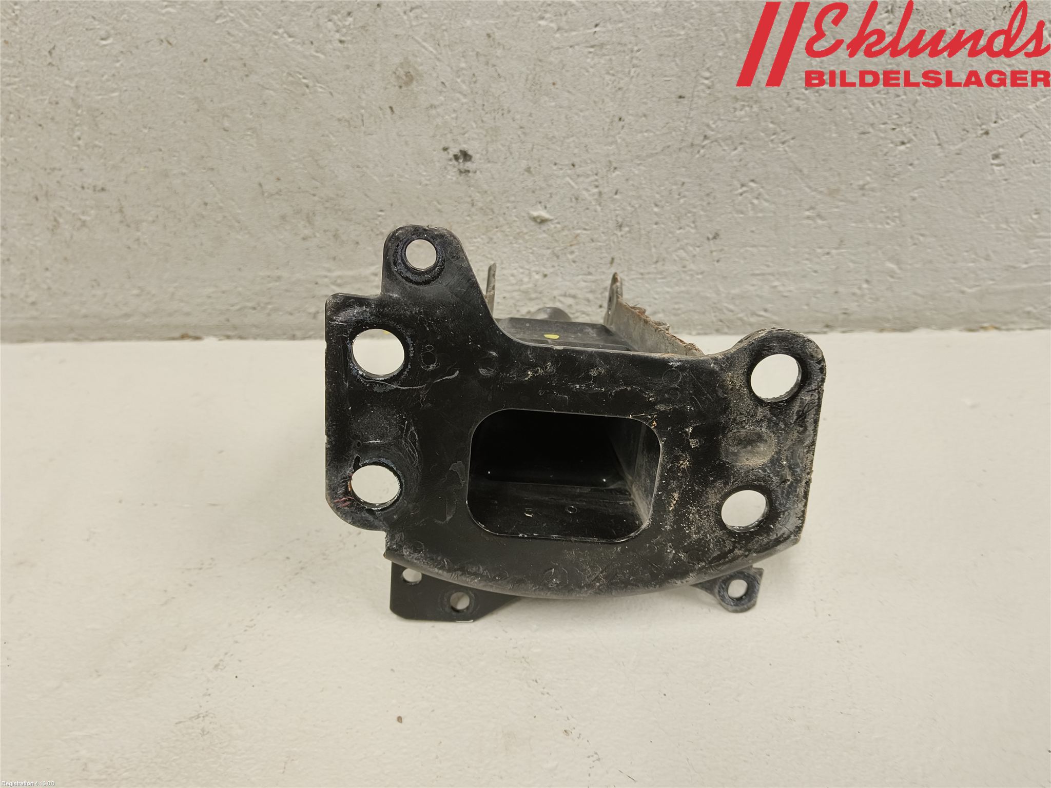 Audi A3/S3 05-13 Stötfångarbärjärn Fram