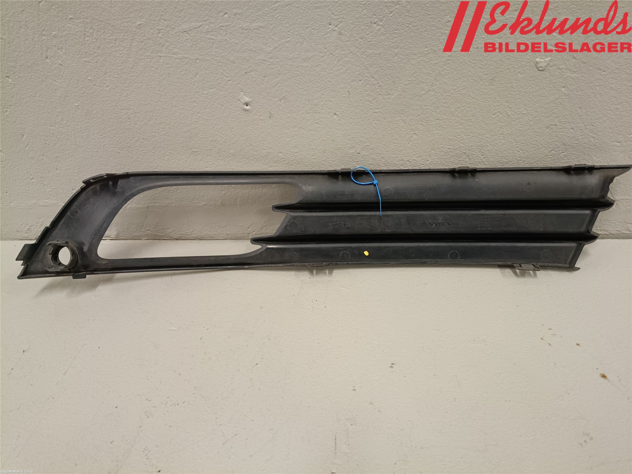 Volvo V70 14-16 Dimljussarg Fram