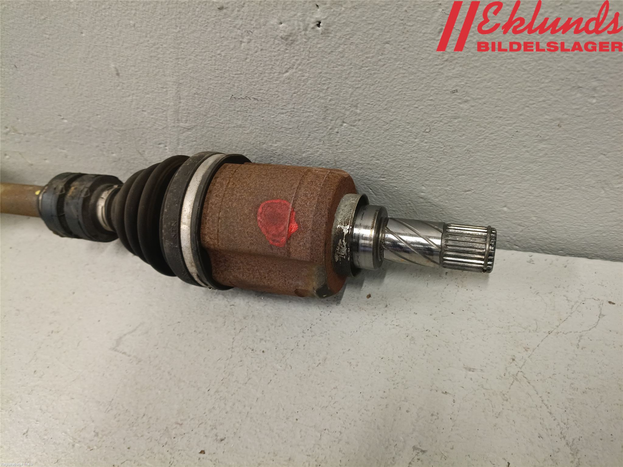 Nissan QASHQAI   07-10 Drivaxel Fram Vänster