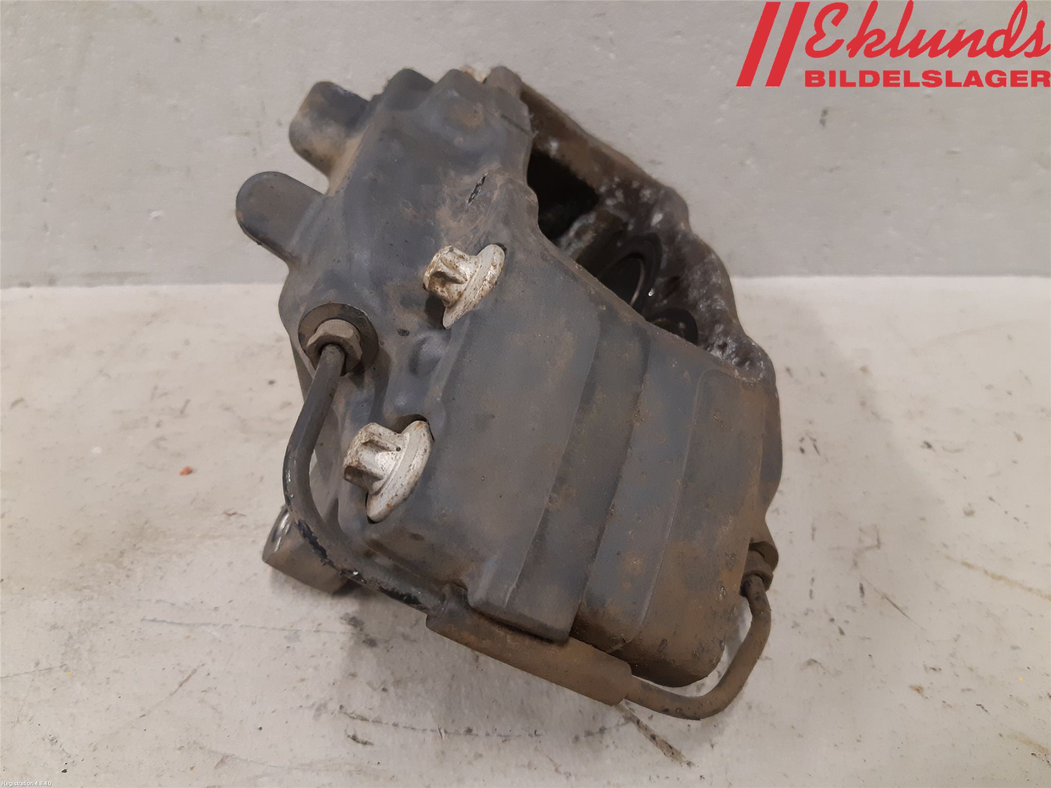 Tesla MODEL X 16- Bromsok Fram Höger