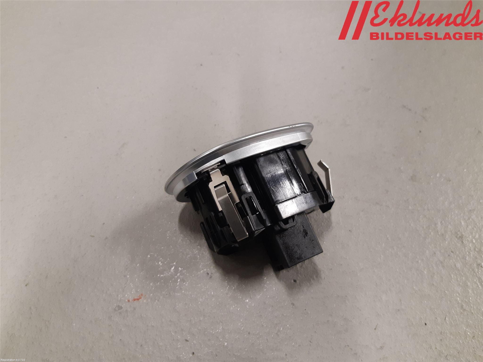 BMW 3 F30/F31/F80 12-19 Startknapp Personbil