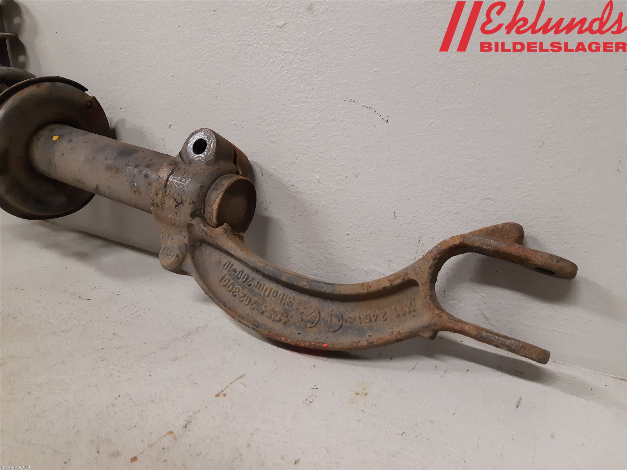 Audi Q5 09-16 Fjäderben Fram Vänster