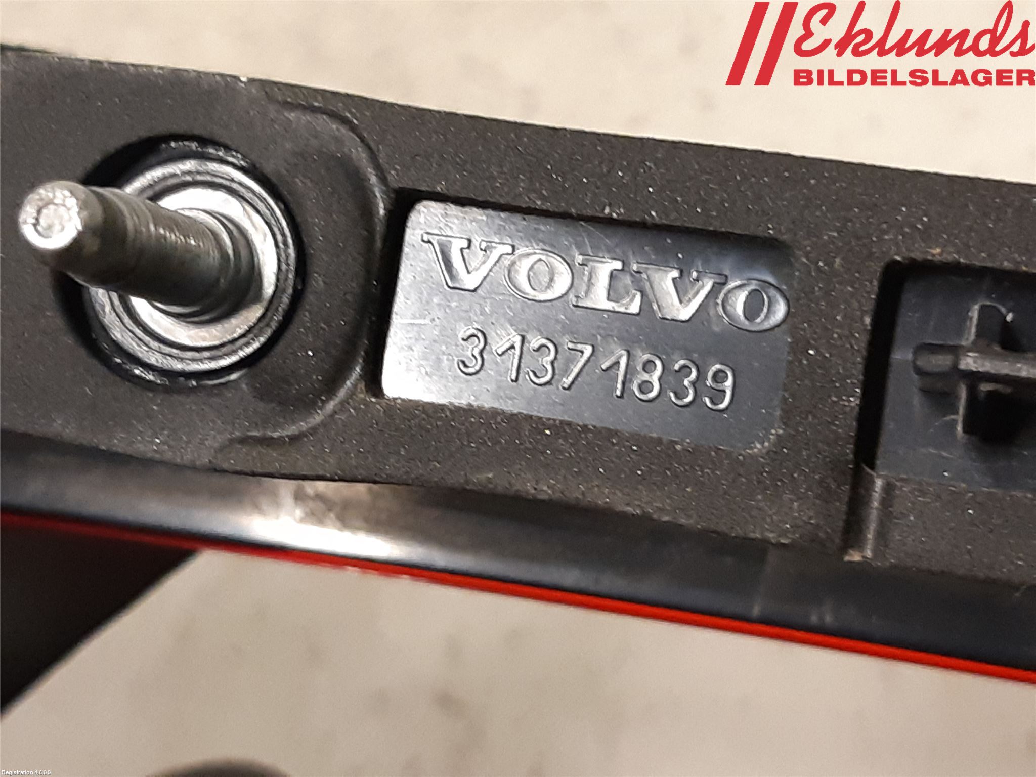 Volvo V90 CROSS COUNTRY 17->> Bromsljus Bakruta