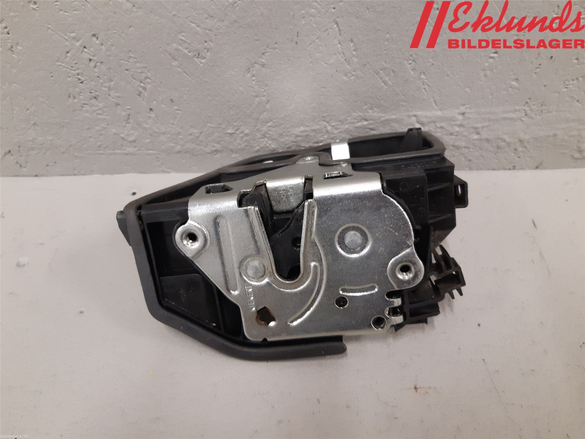 BMW 1 F20/F21 11-19 Låskista-Dörrlås