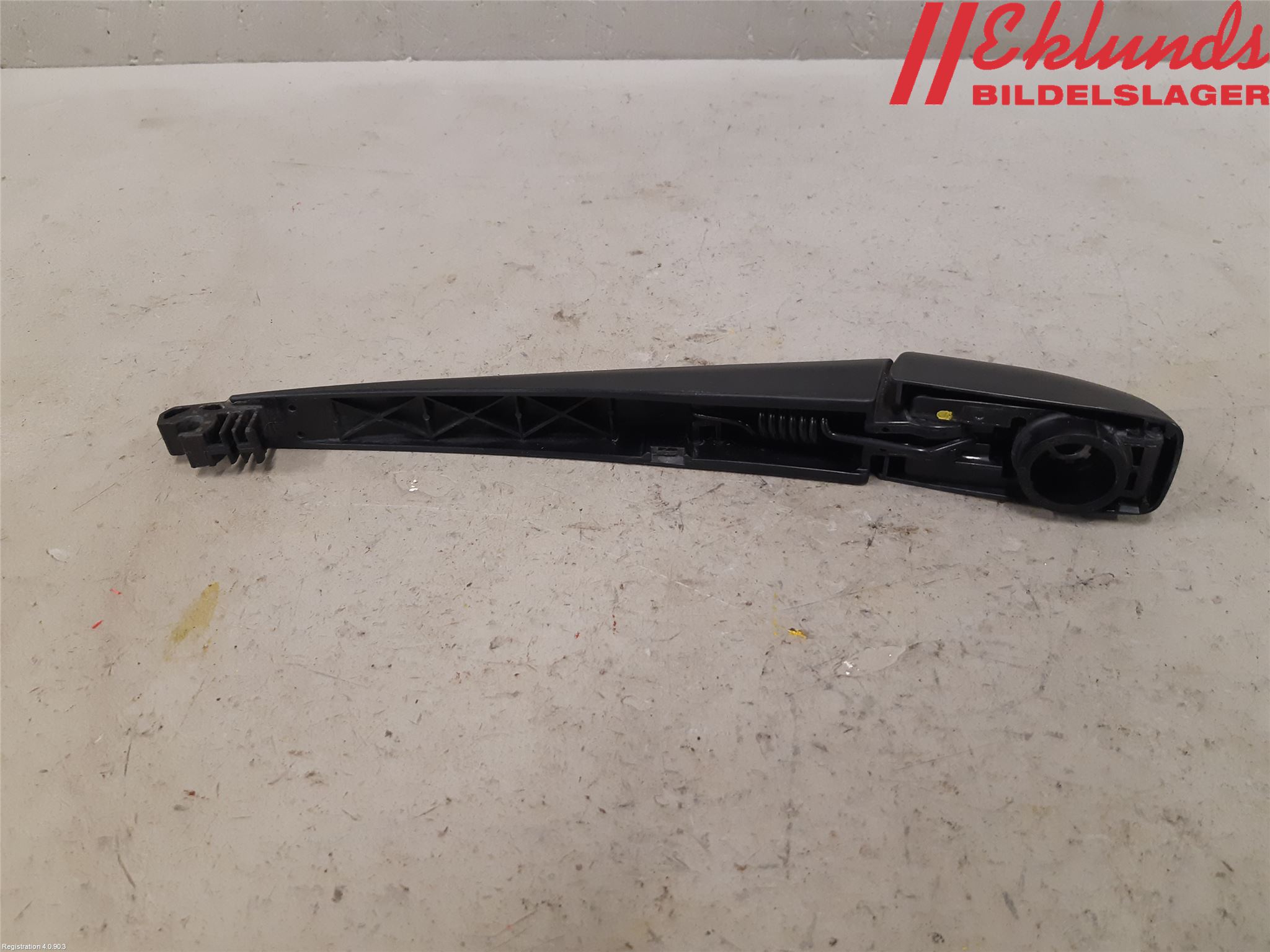 Toyota COROLLA 19- Torkararm-Bakruta