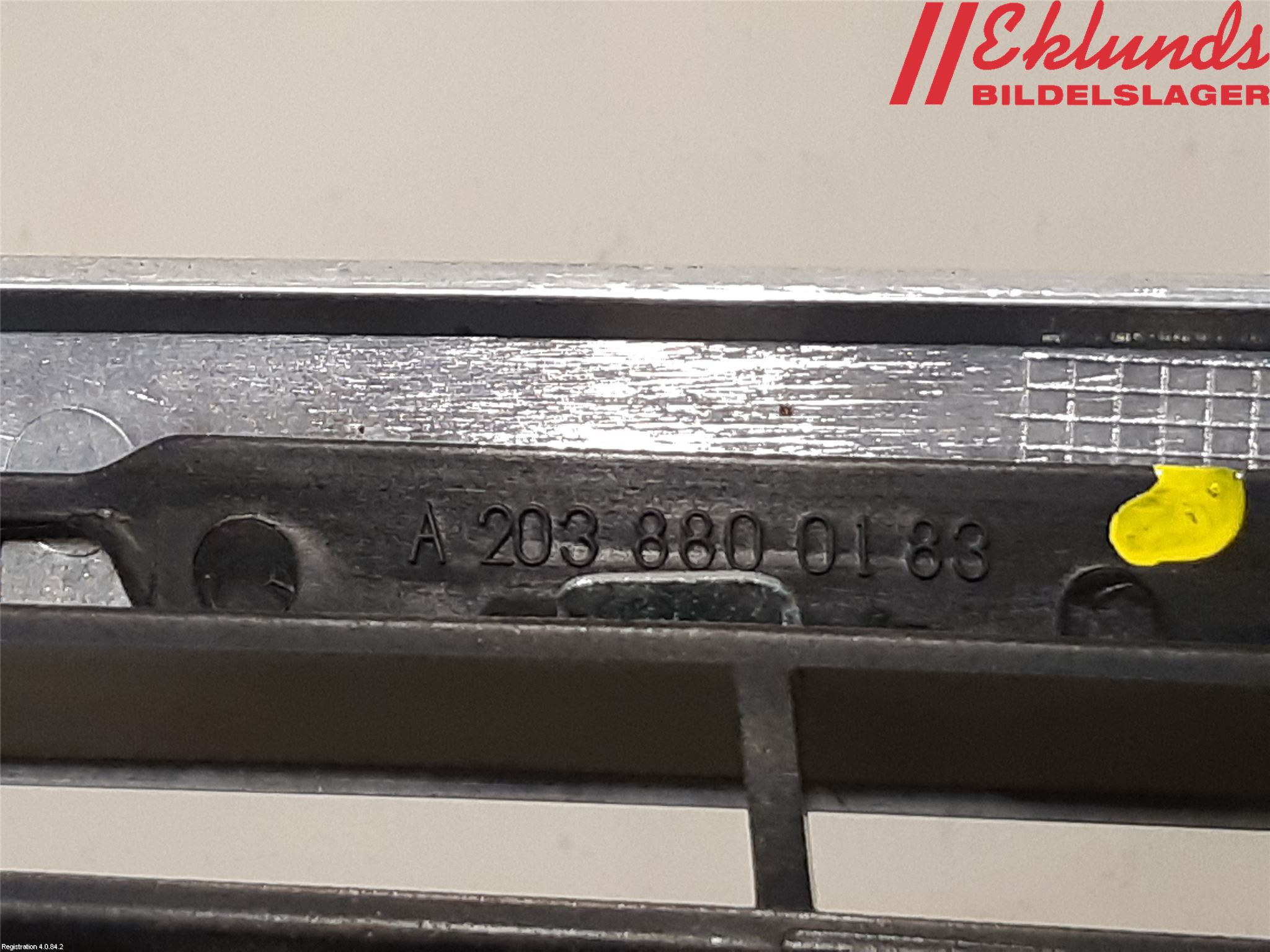 Mercedes-Benz MB C (203) 00-07 Grill Komp