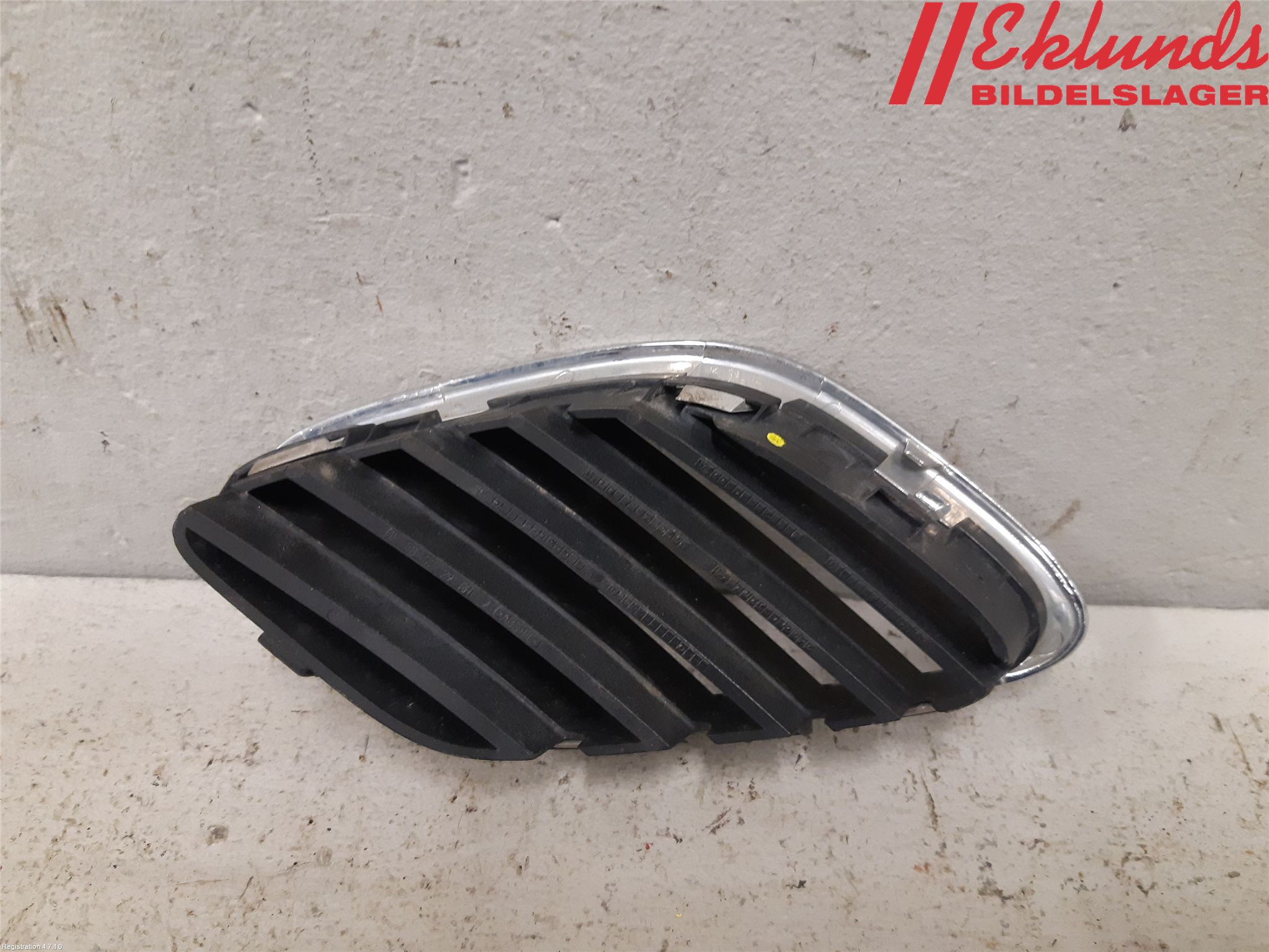 Saab 9-3 VER 2 Grilldel Höger