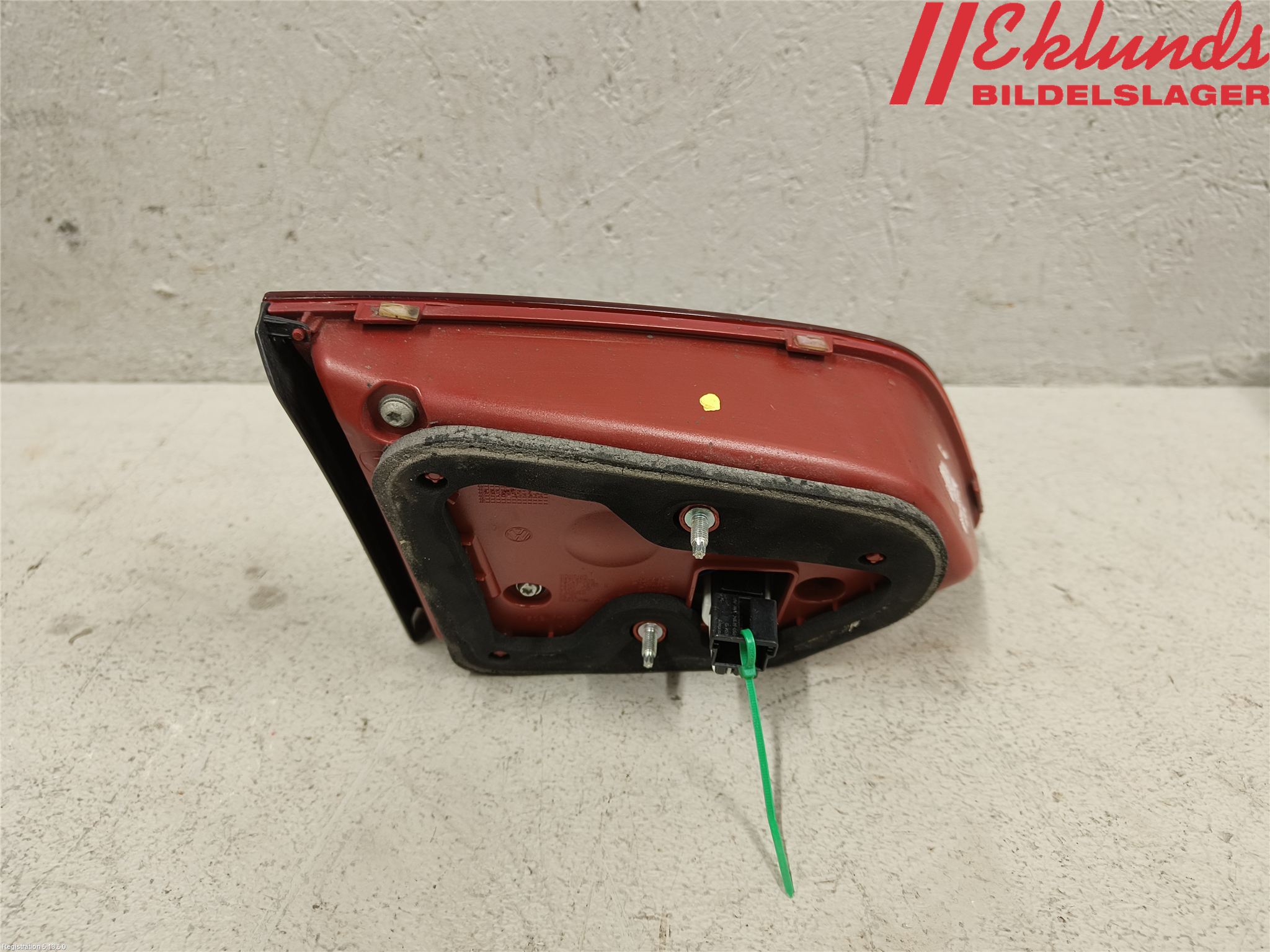 Volkswagen VW PASSAT 11-14 Bakljus Lucka Hö
