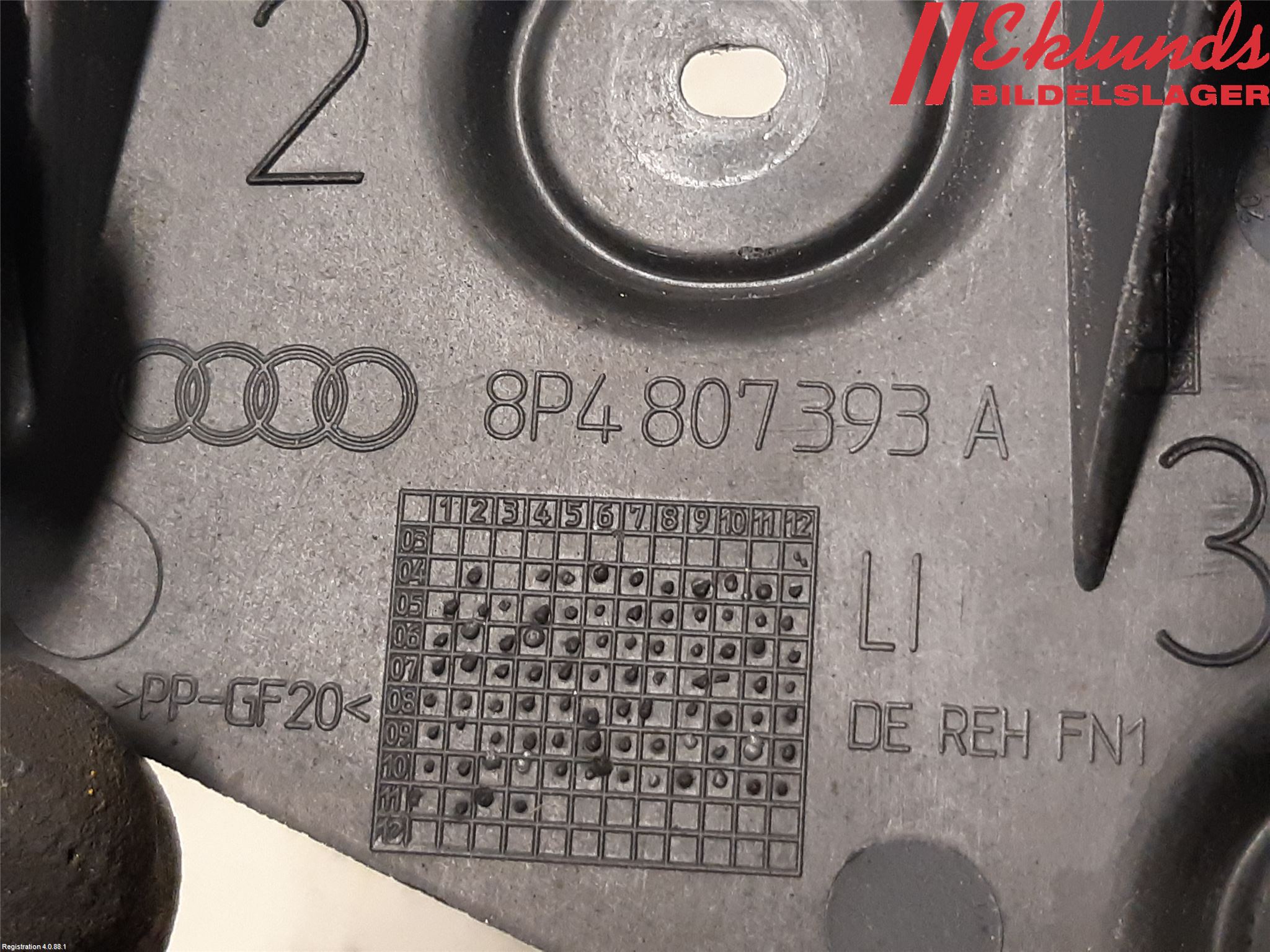 Audi A3/S3 05-13 Stötfångarfäste Bak Vä