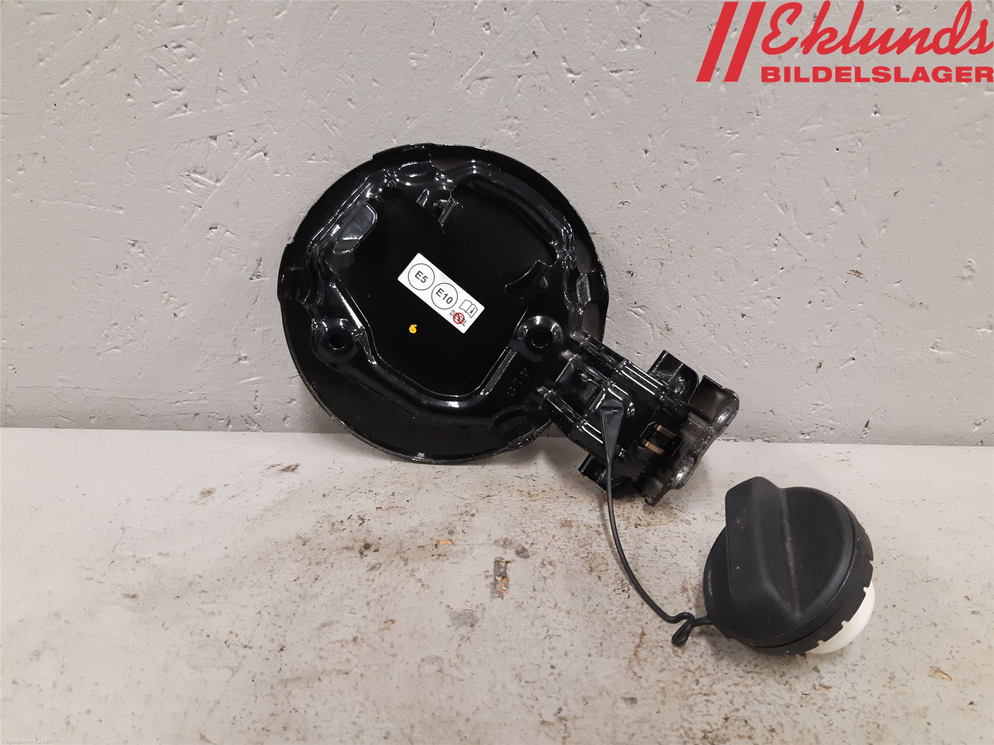 Toyota RAV4 13-18 Tanklucka