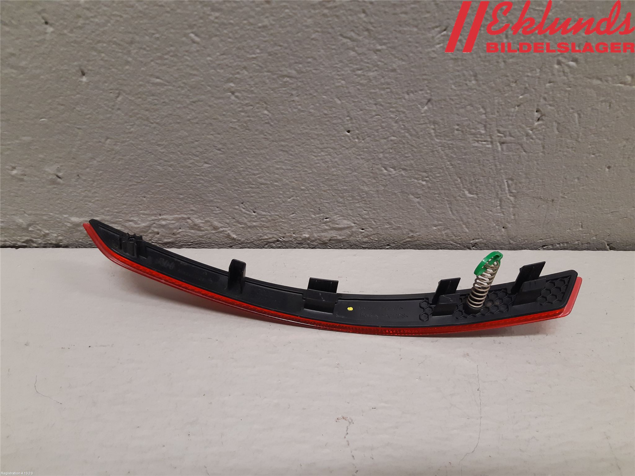 Audi A4/S4 B9 16-19 Dimljus/Reflex Bak