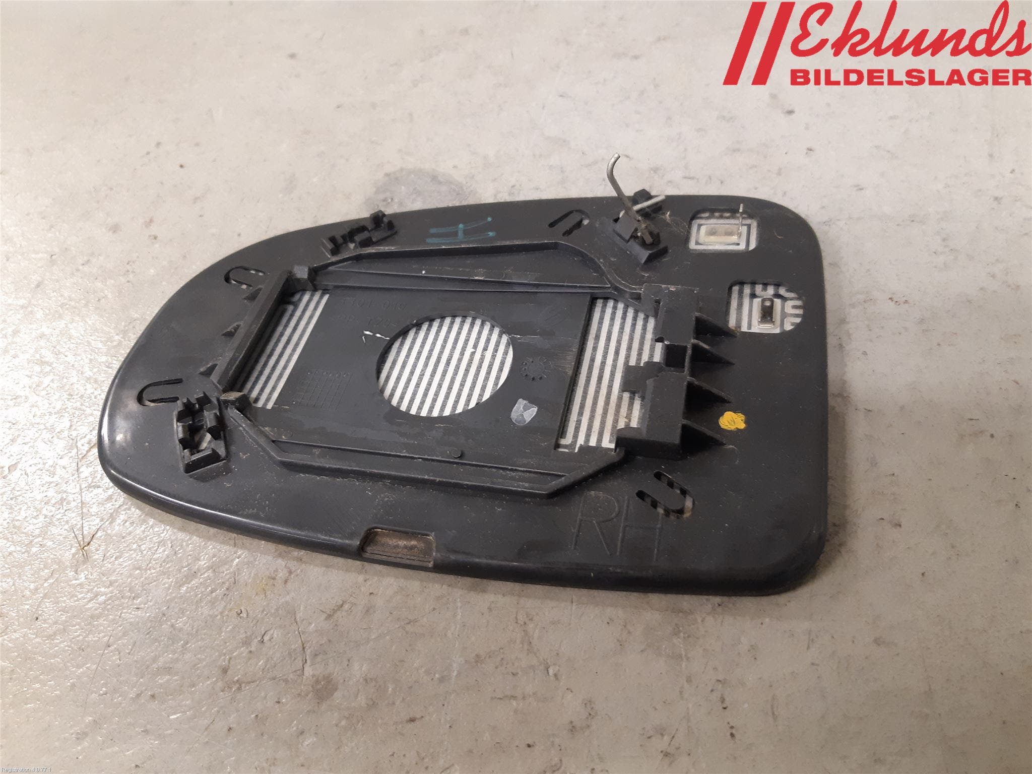 Toyota AVENSIS 09-15 Spegelglas Hö