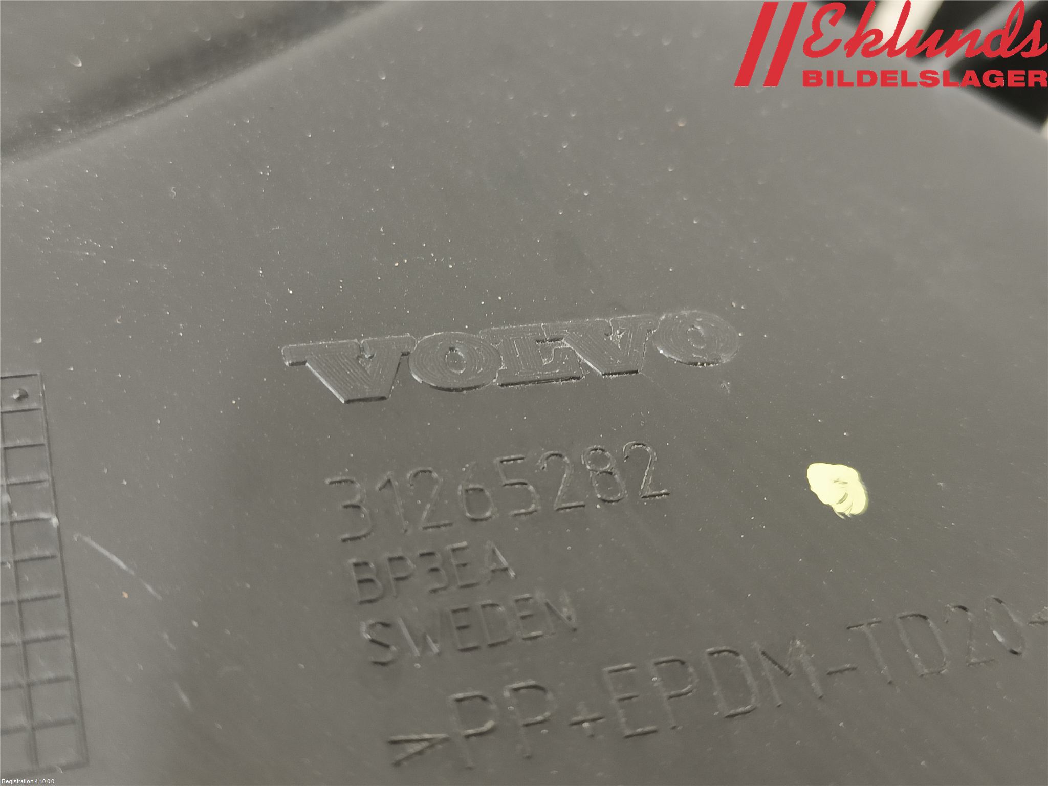 Volvo V60 11-13 Stötfångarfäste Bak Hö