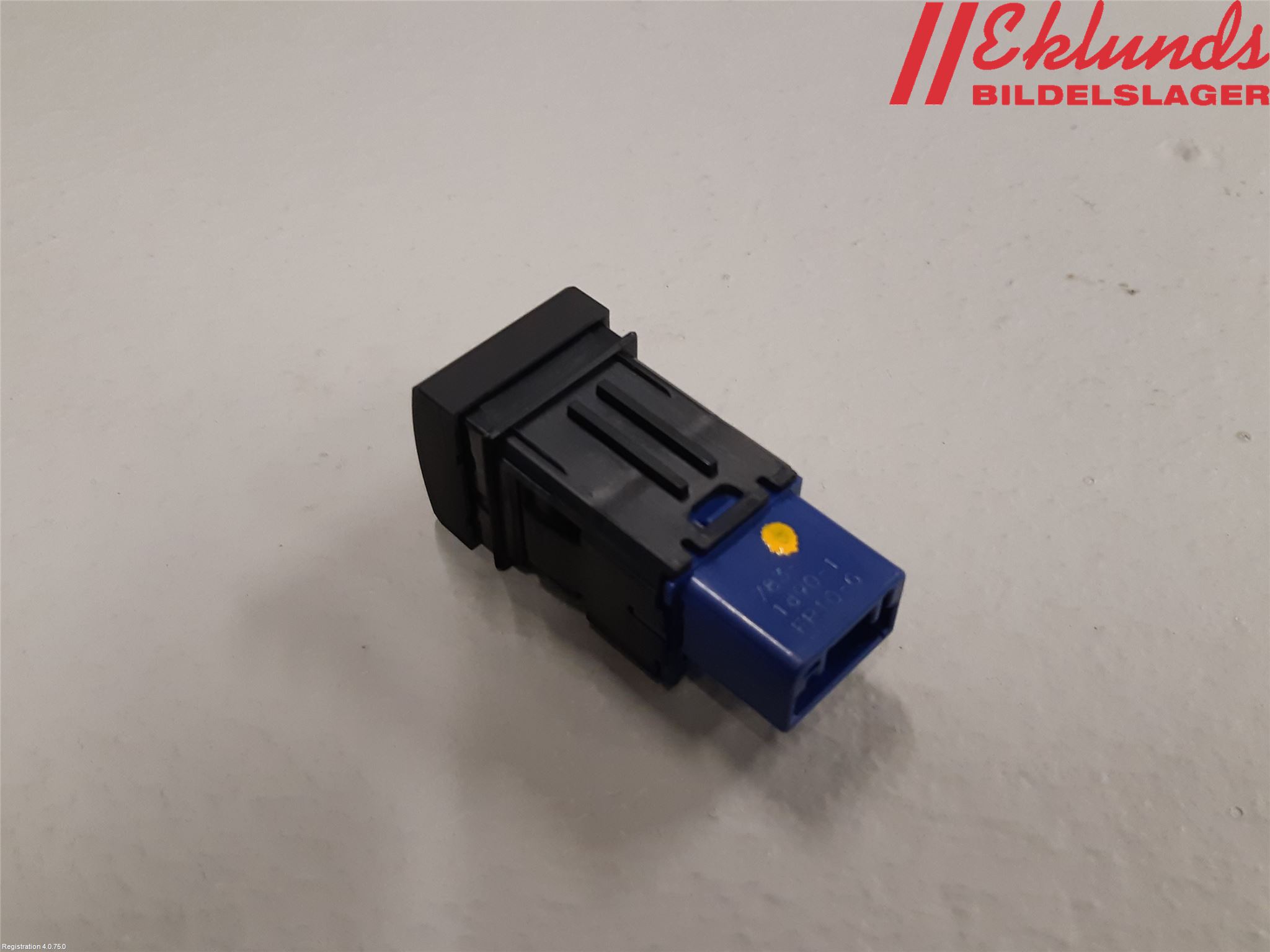 Toyota COROLLA 19- Strömställare Baklucka