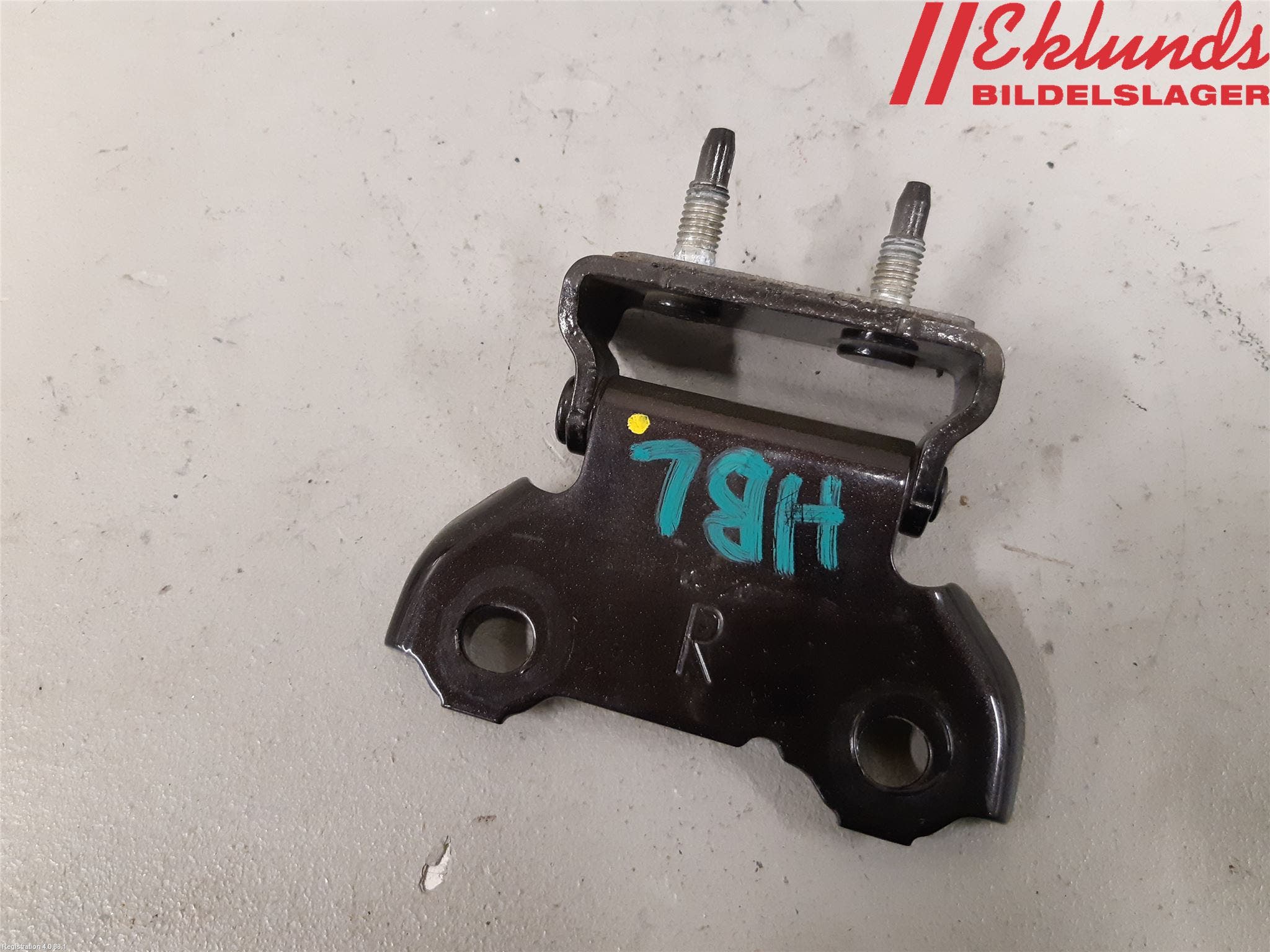 Toyota COROLLA 19- Bakluckegångjärn Hö