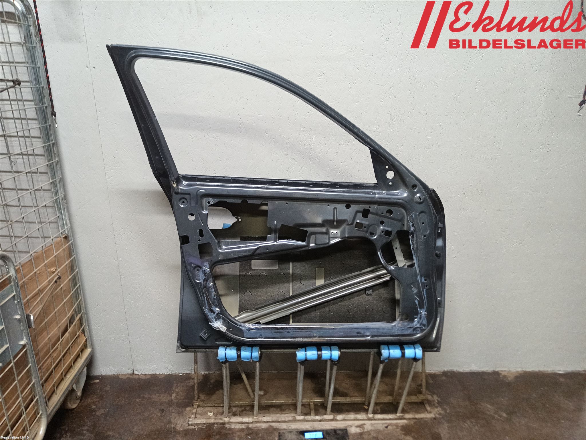 BMW 5 E60/61 Sed/Tou 02-10 Dörr Fram Vänster