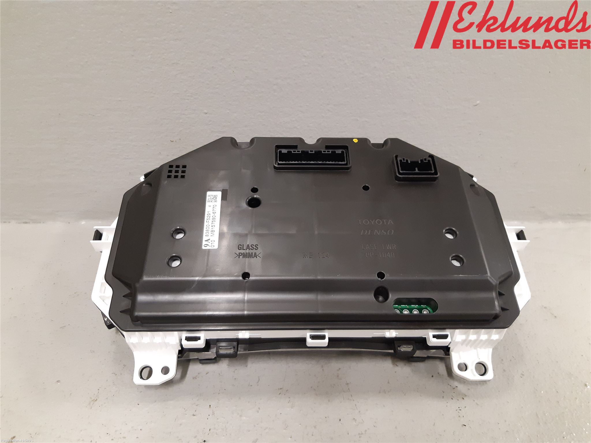 Toyota YARIS XP130 15-20 Instrument Komb