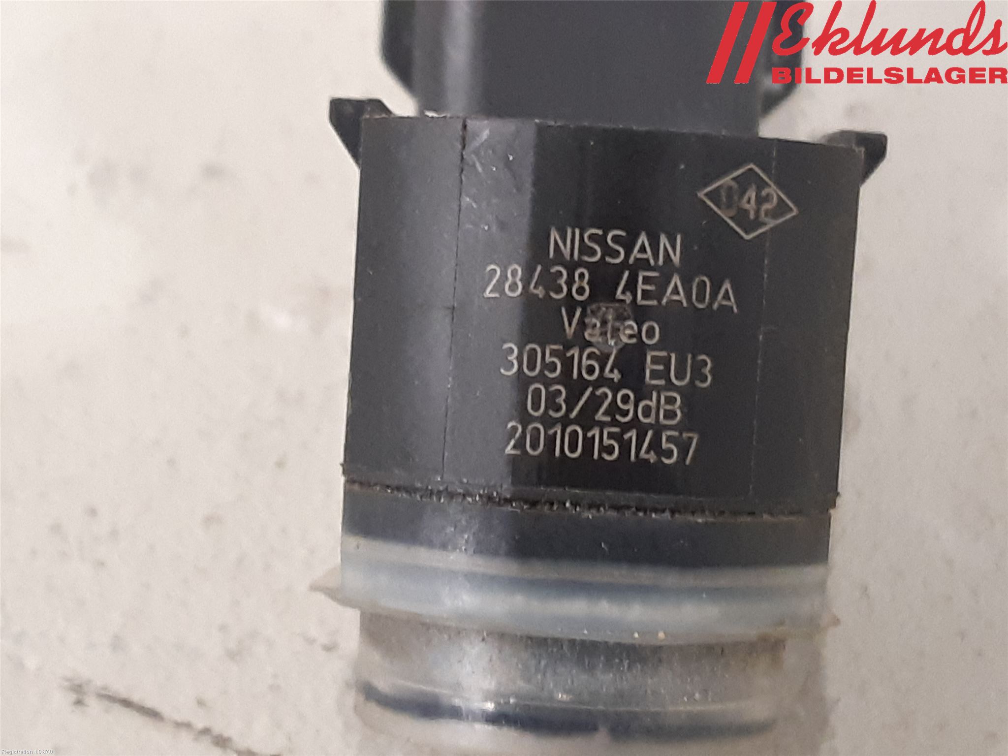 Nissan QASHQAI 14-17 Parkeringshjälp Frontsensor