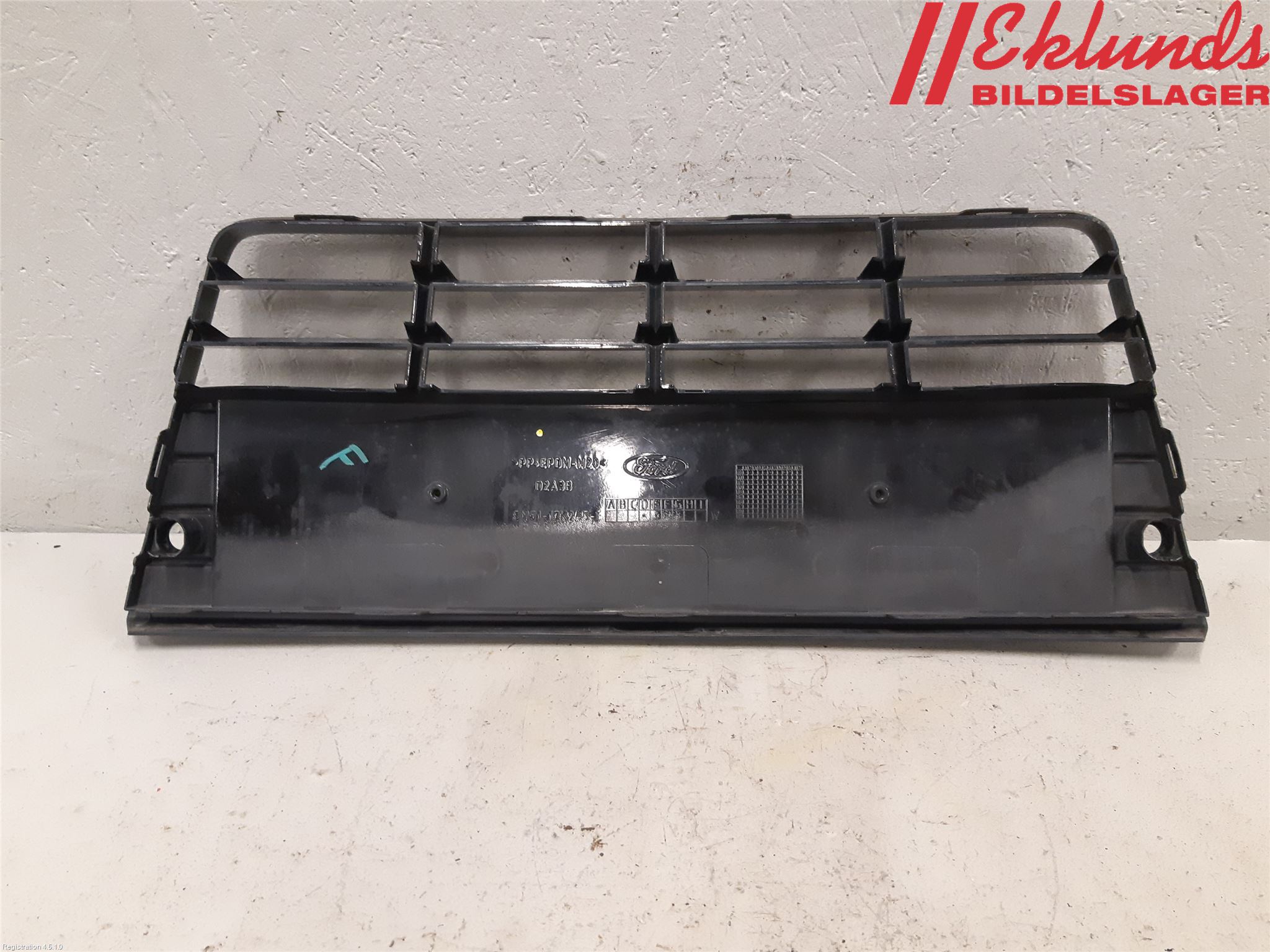 Ford FOCUS 11-14 Stöt Utfyllnad-List-Grill
