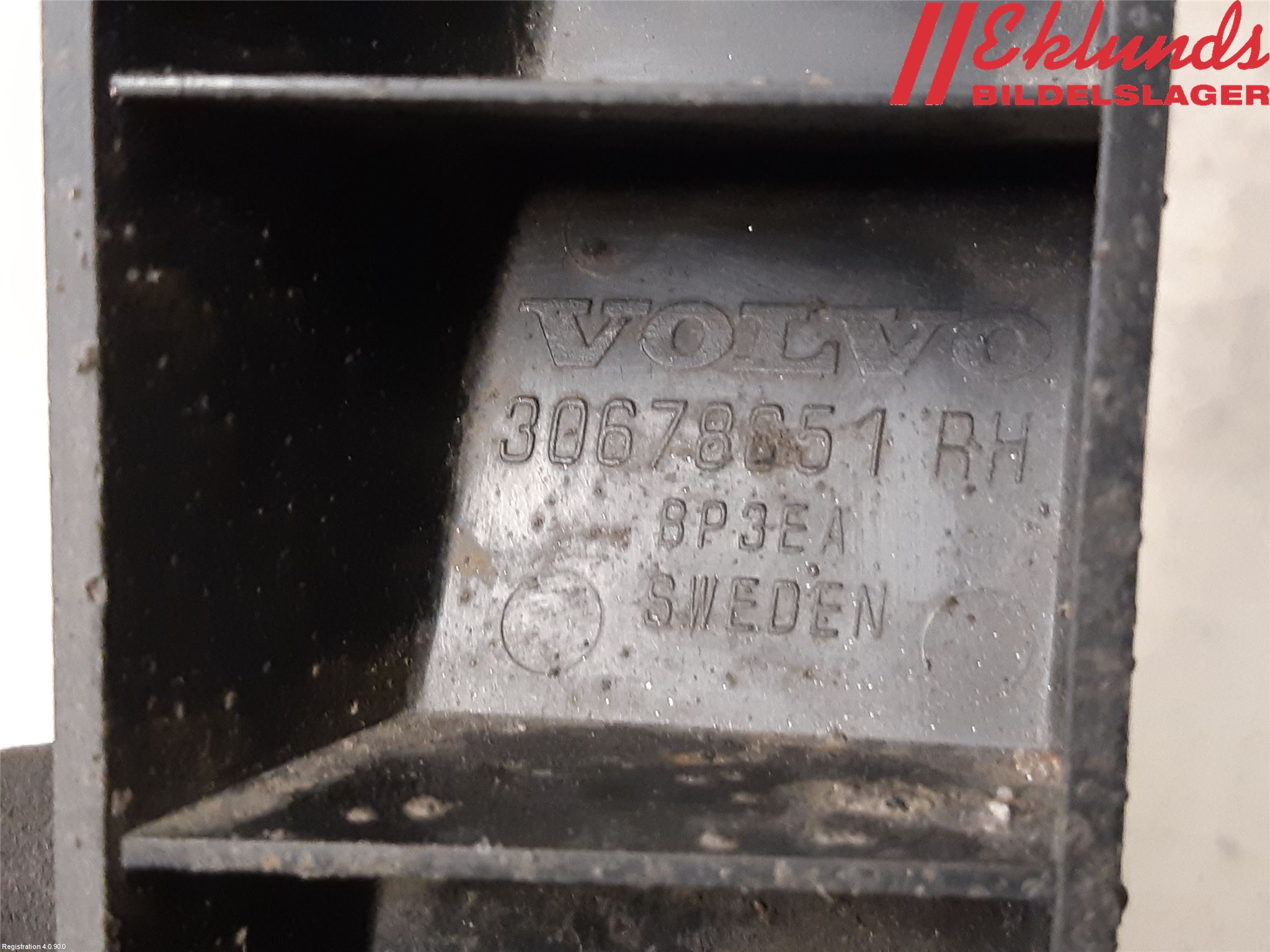 Volvo V70 08-13 Stötfångarfäste Bak Hö