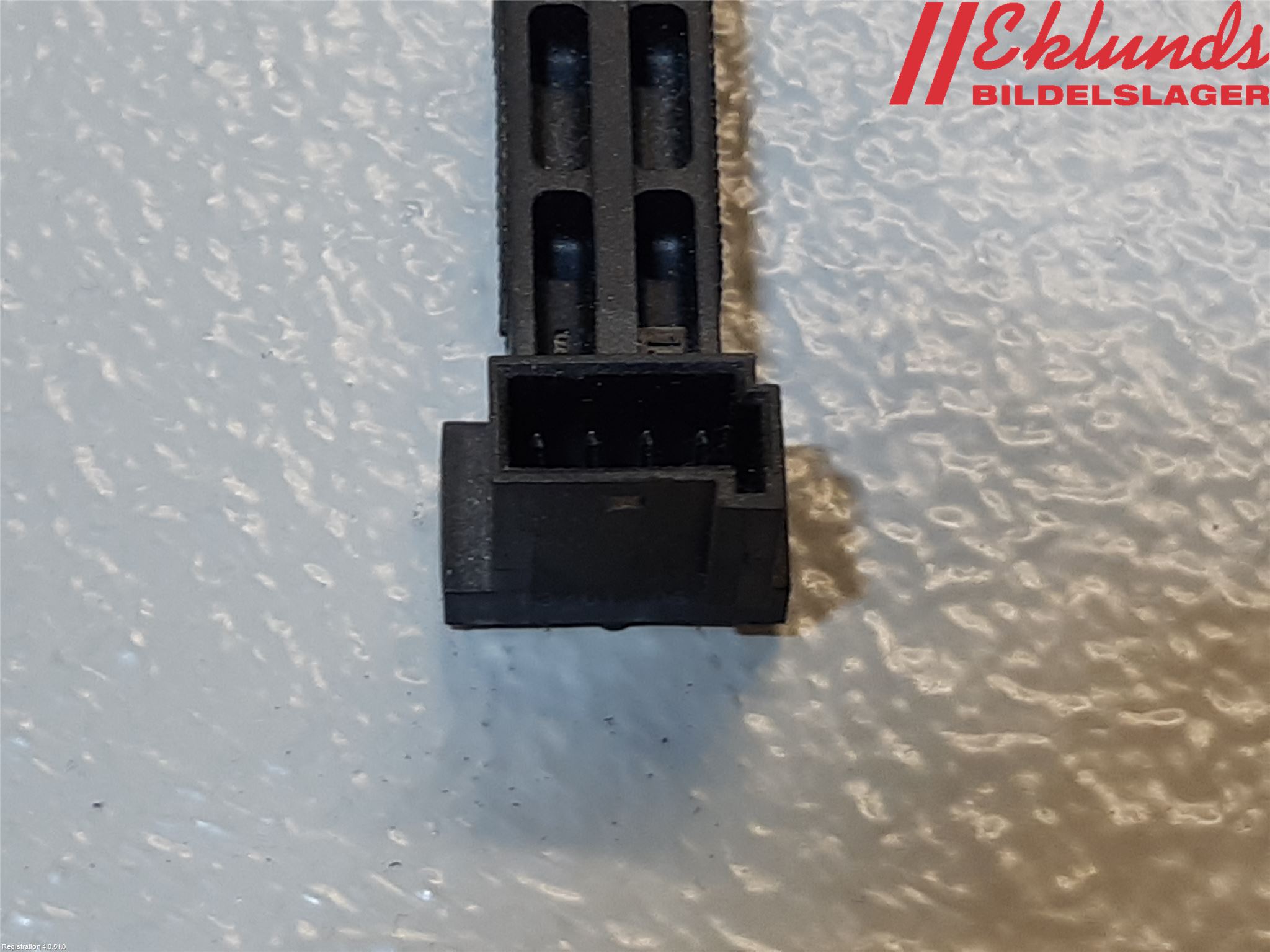 BMW 3 E90/91 SED/TOU 05-12 Bromsljuskontakt