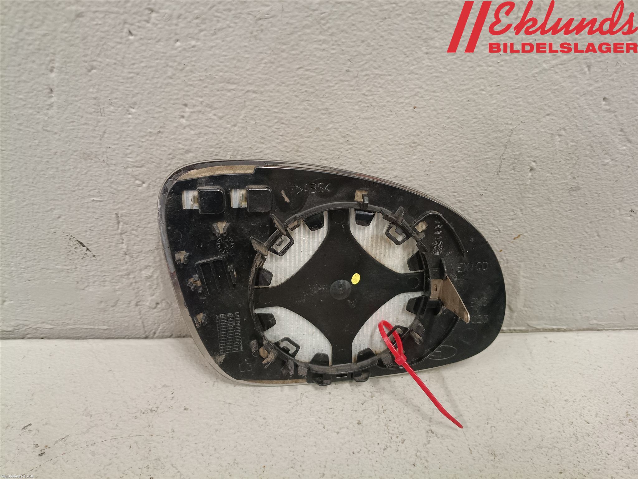 Volkswagen VW GOLF V 04-09 Spegelglas Vä