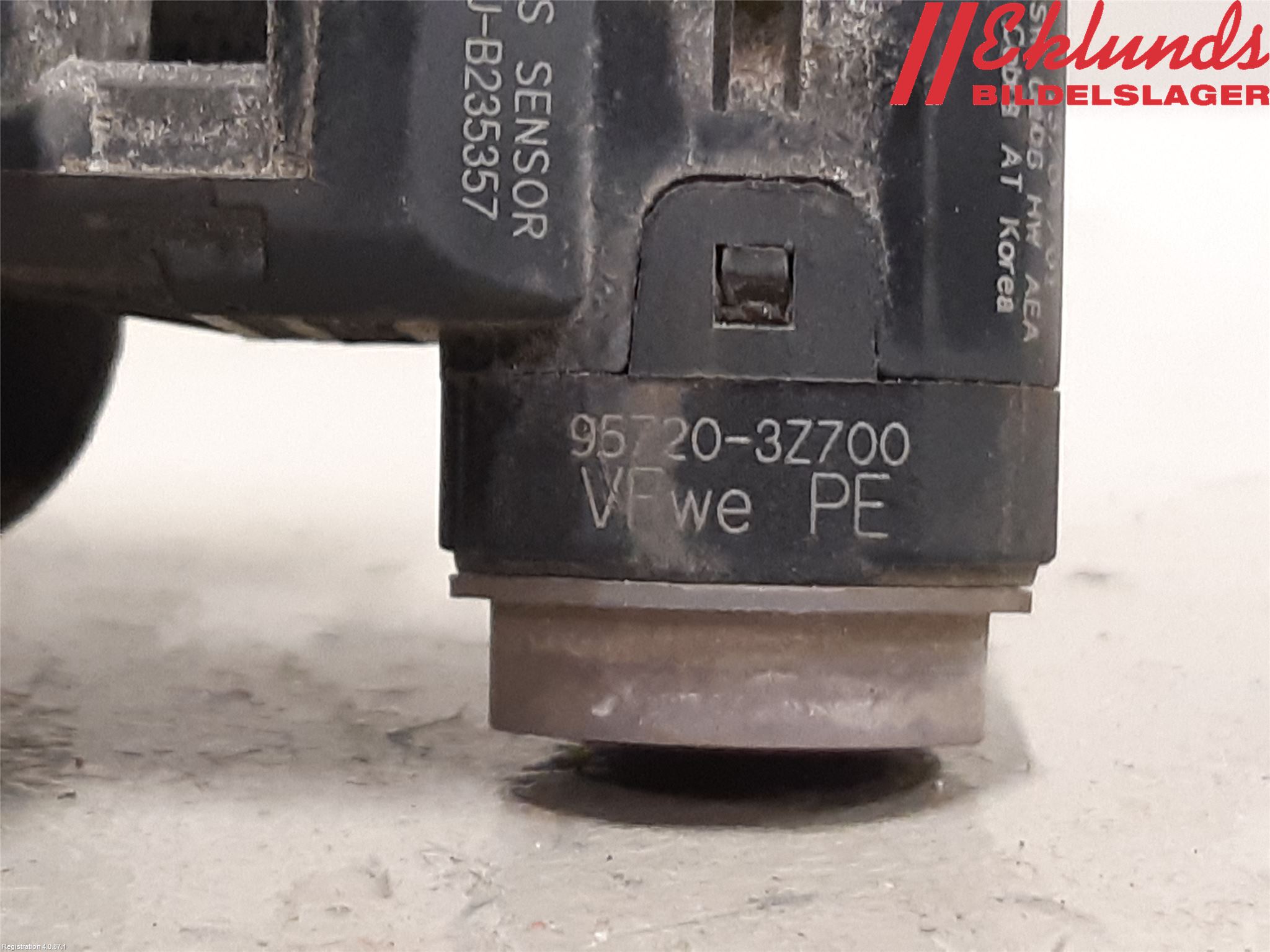 Hyundai i40 16-18 Parkeringshjälp Frontsensor