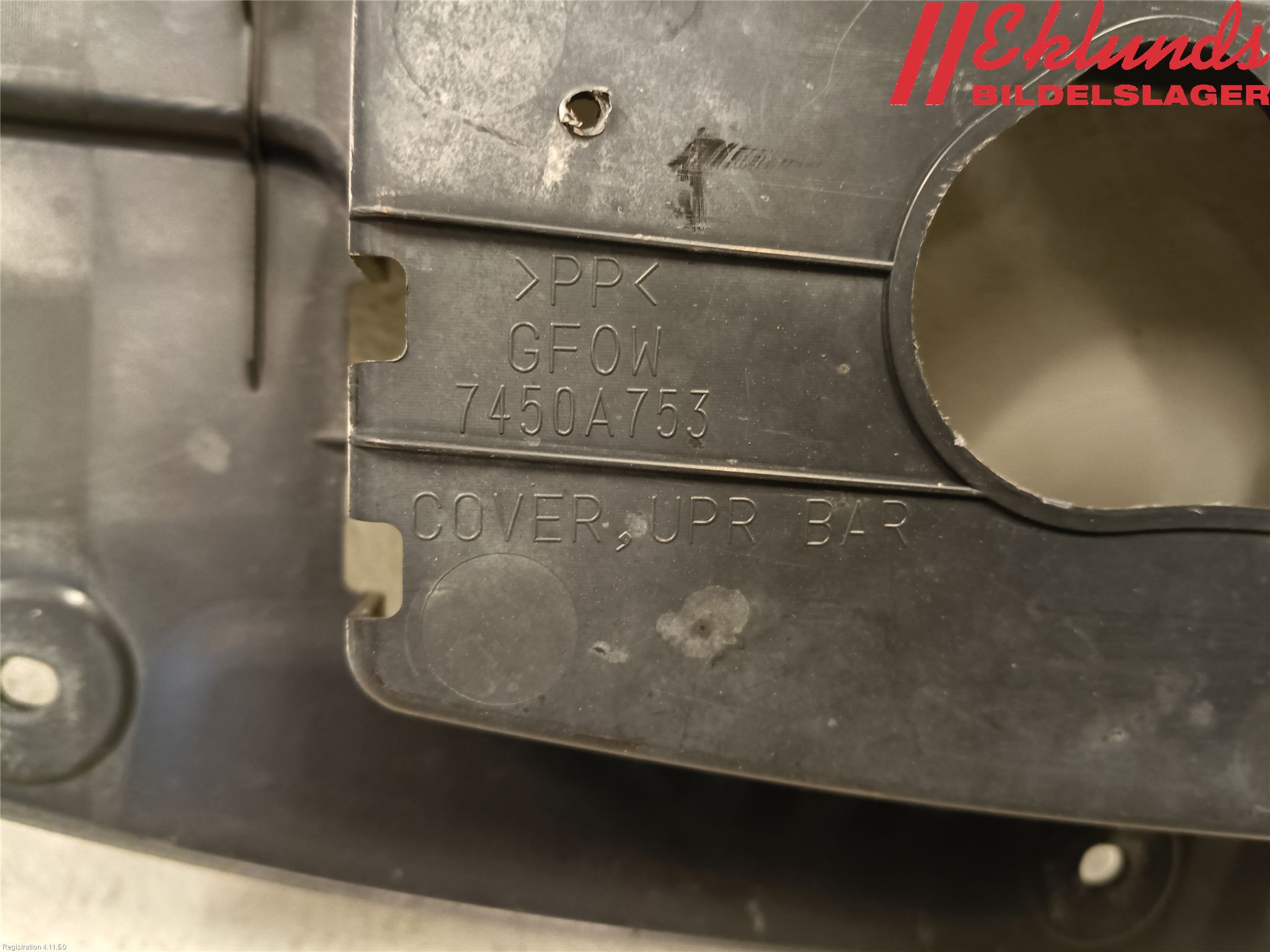 Mitsubishi OUTLANDER 13-21 Täckplast Front