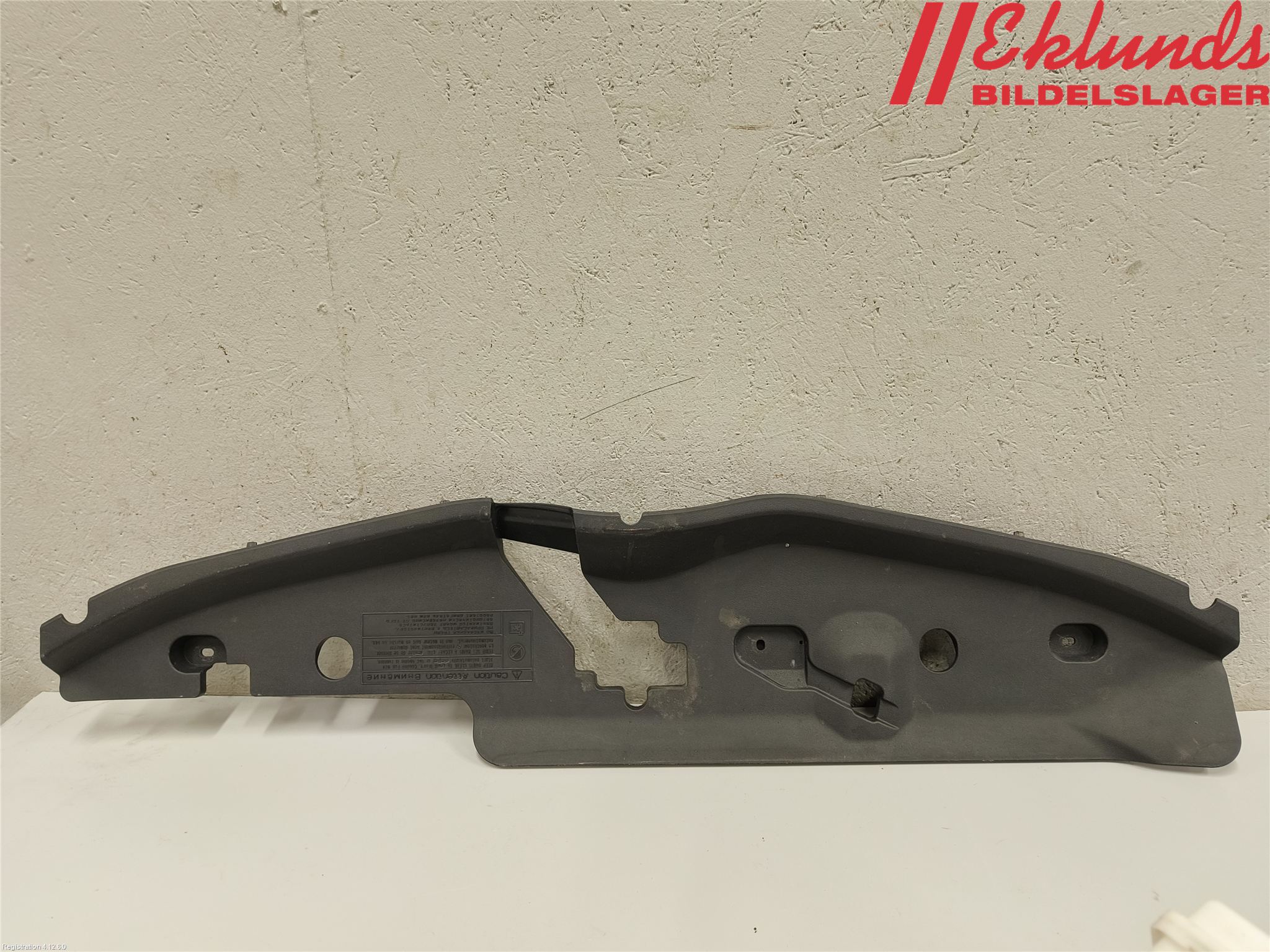 Toyota VERSO 09-18 Frontplåt