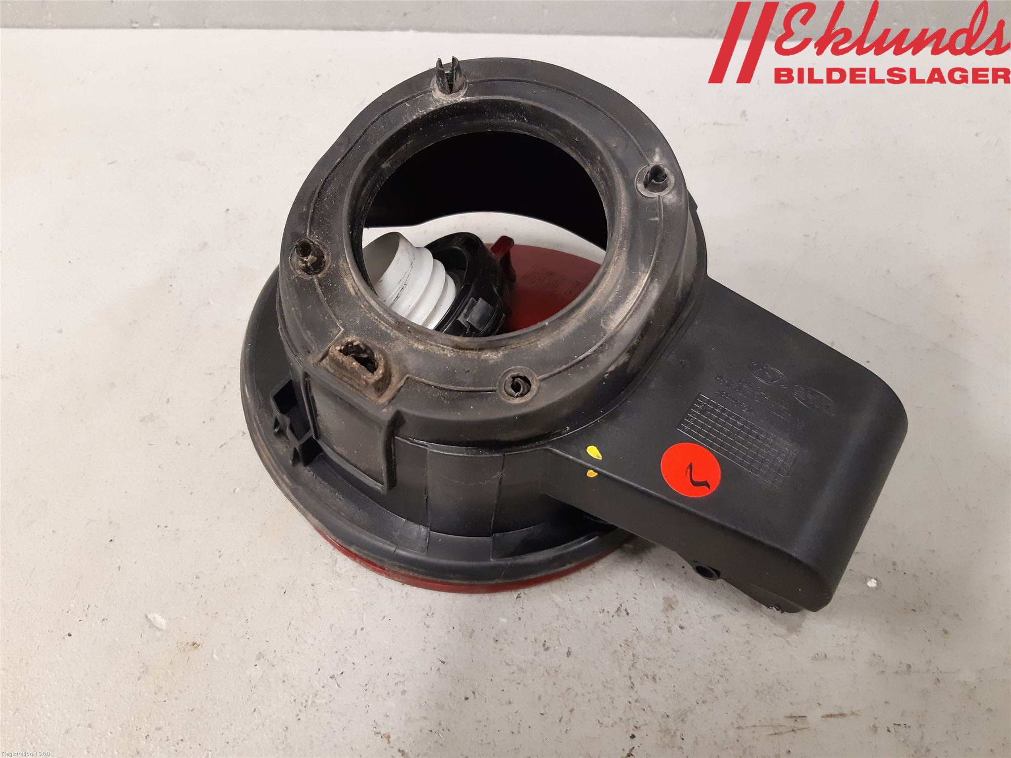 Hyundai SANTA FE 13-18 Tanklucka