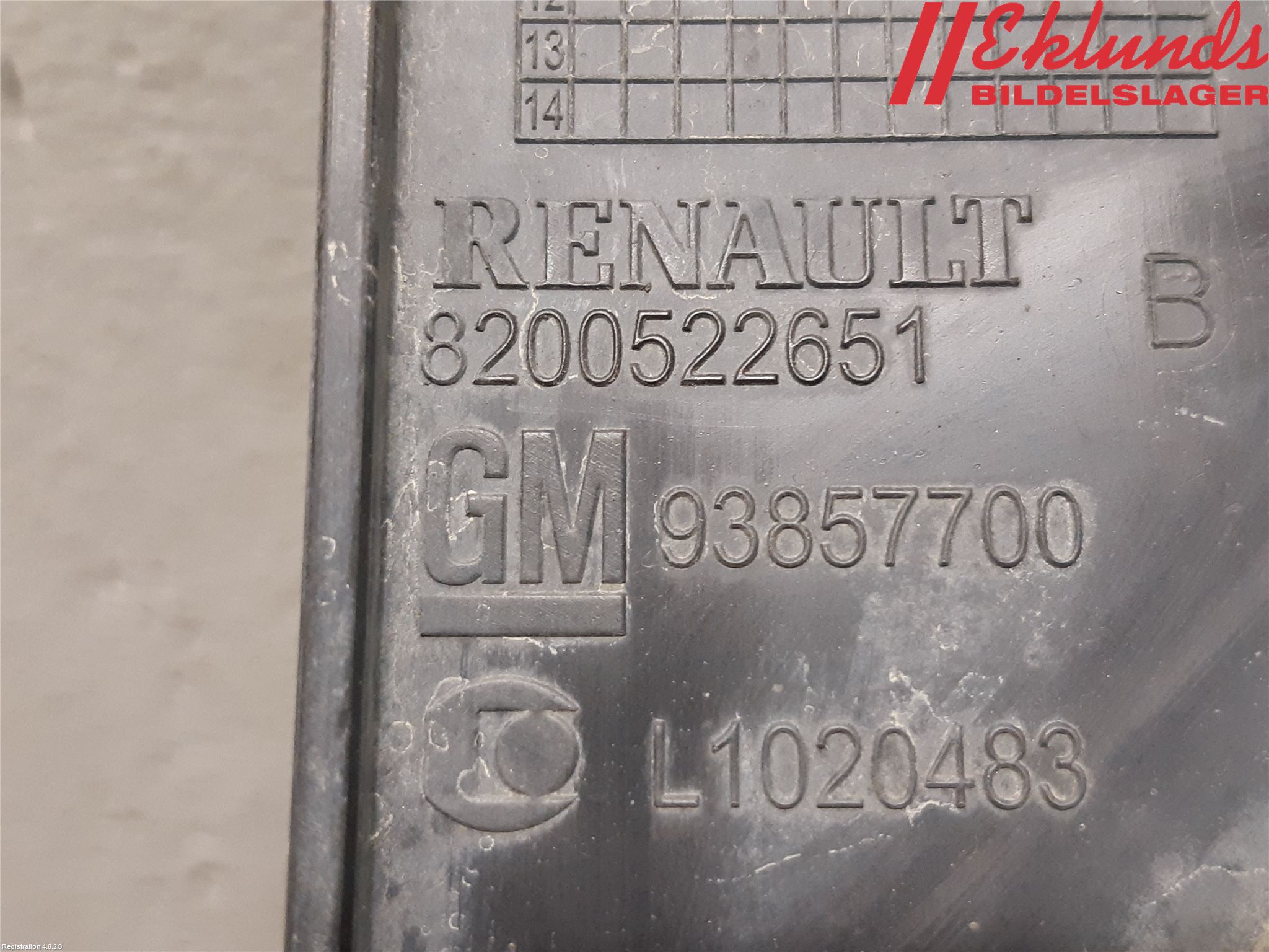 Opel VIVARO 01-14 Deflektor Plåt-Plast Kylning