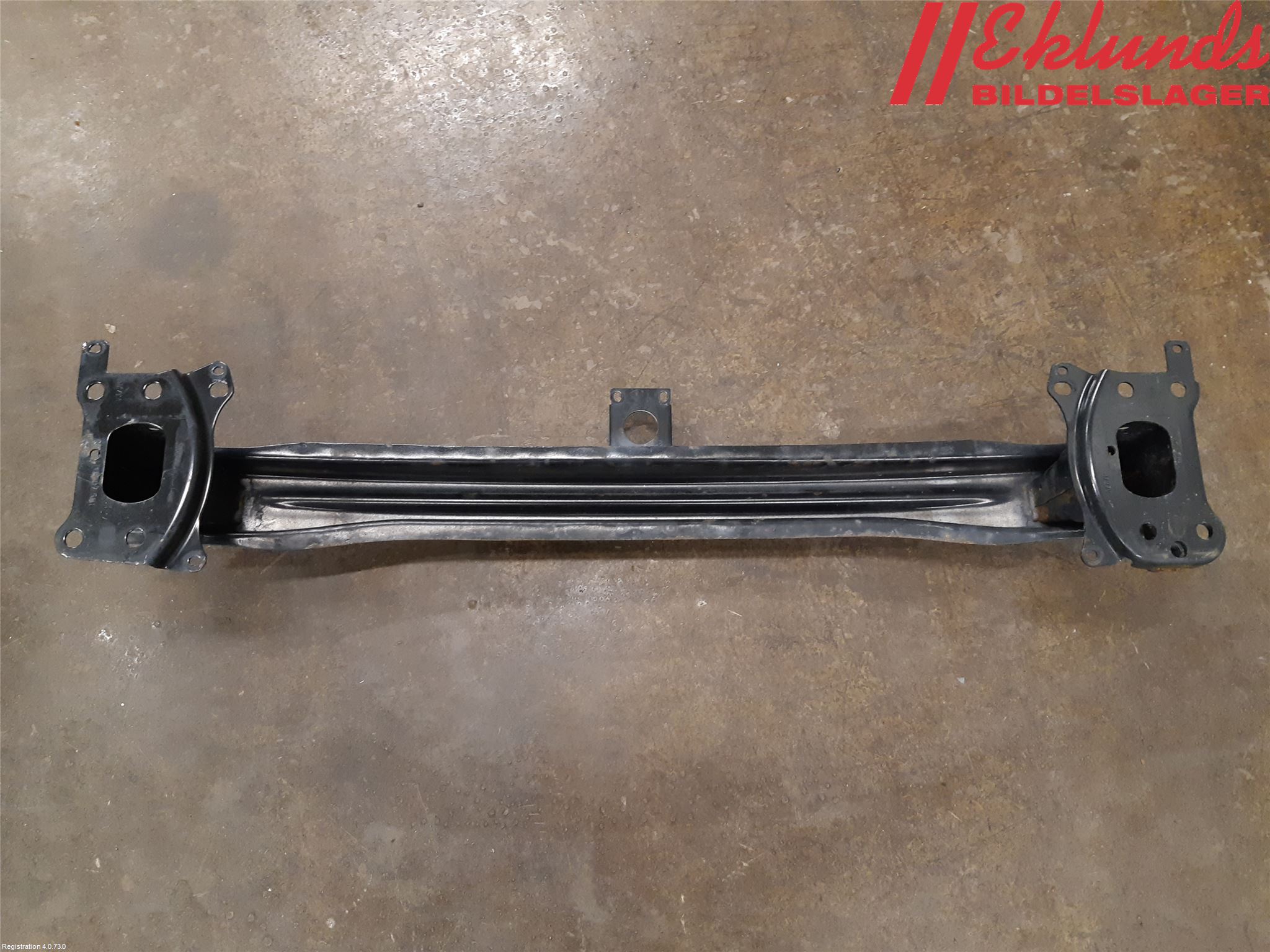 Volkswagen VW GOLF V 04-09 Stötfångarbalk Fram
