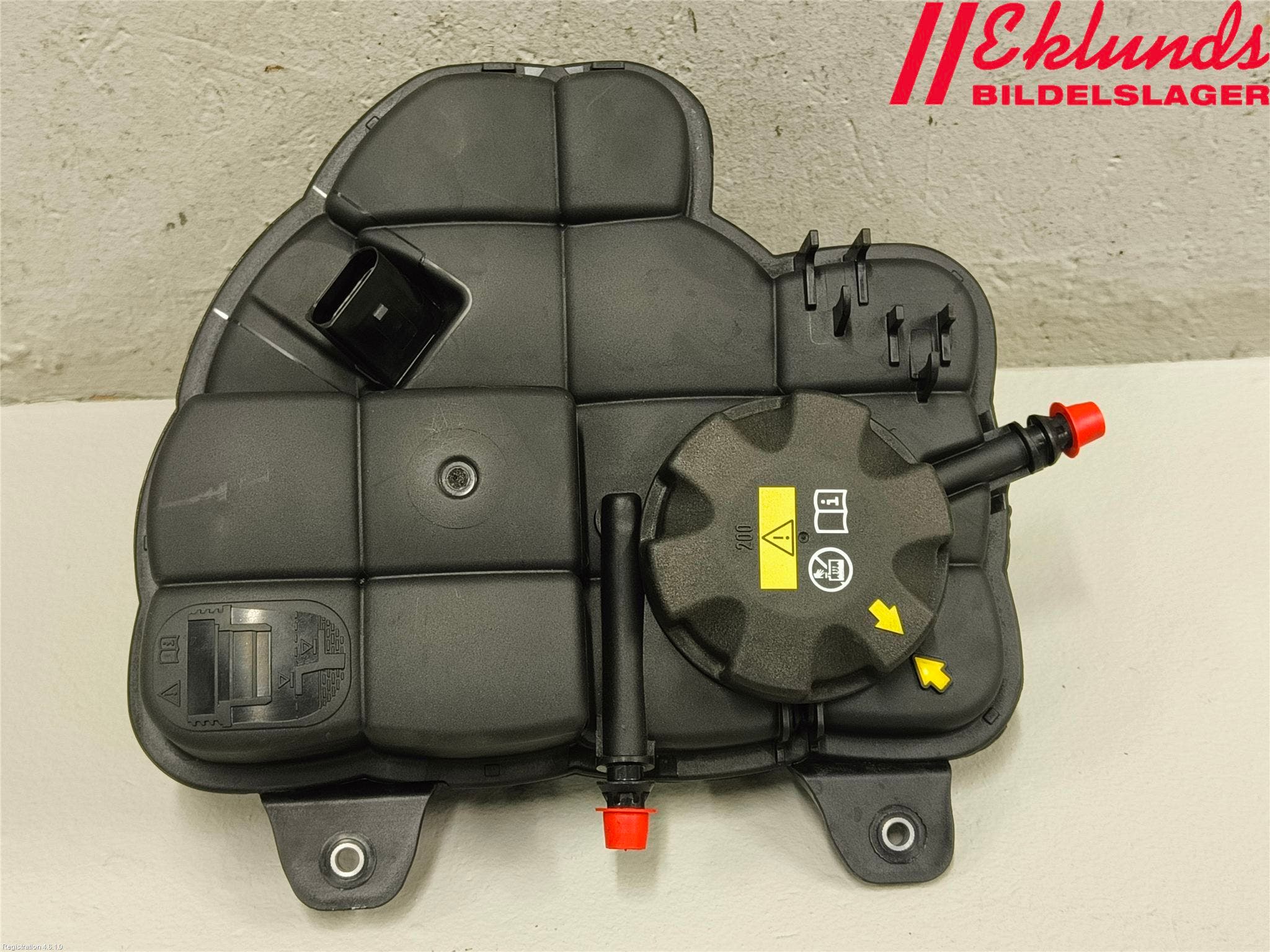 BMW 5 G30/G31/F90 17-23 Expansionstank