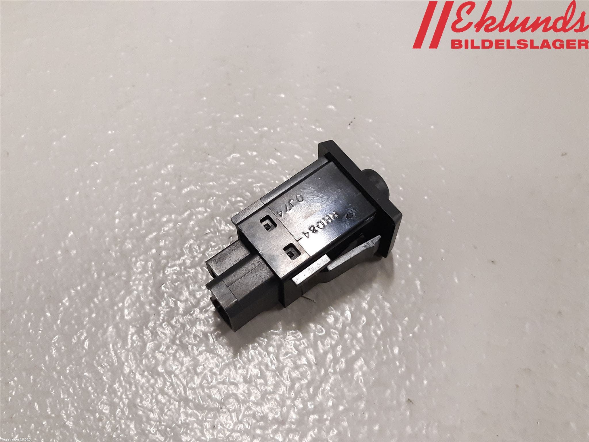 Toyota YARIS XP130 15-20 Strömställare Däcktryckskontroll