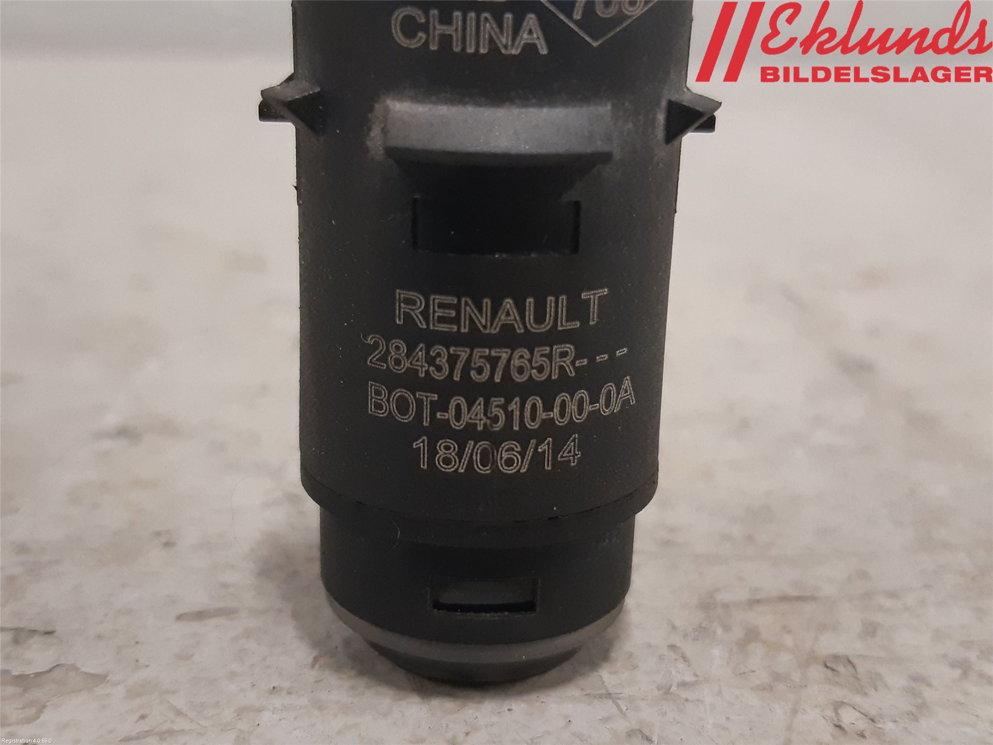 Dacia SANDERO/STEPWAY 13-20 Parkeringshjälp Backsensor